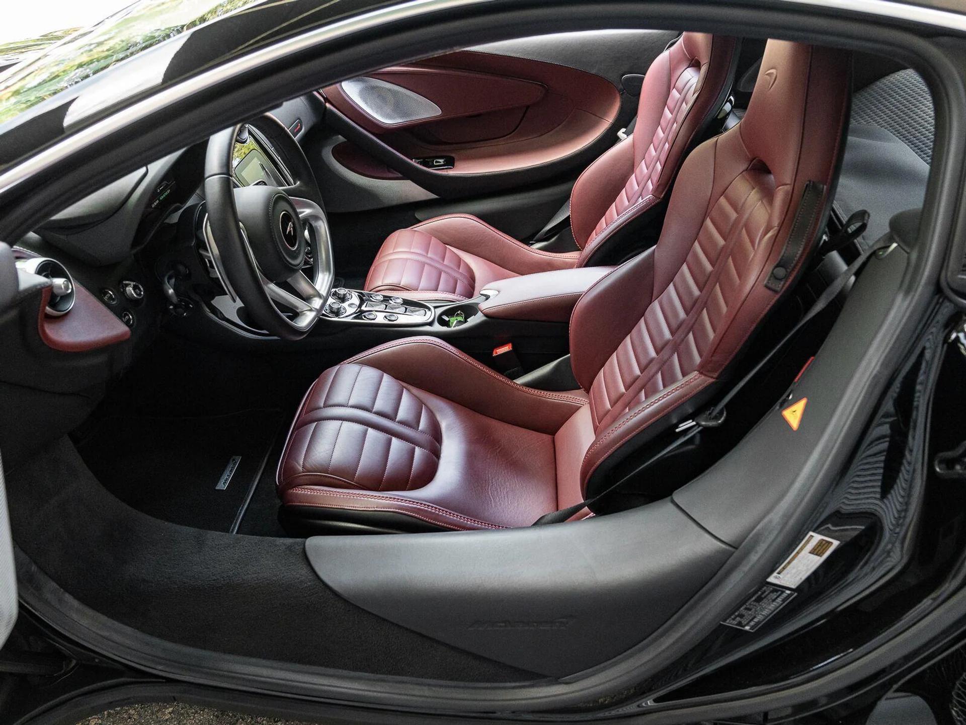mph035_882102493_Used_2025_Mc_Laren_GTS_Performance_1784923336_762e8ed604