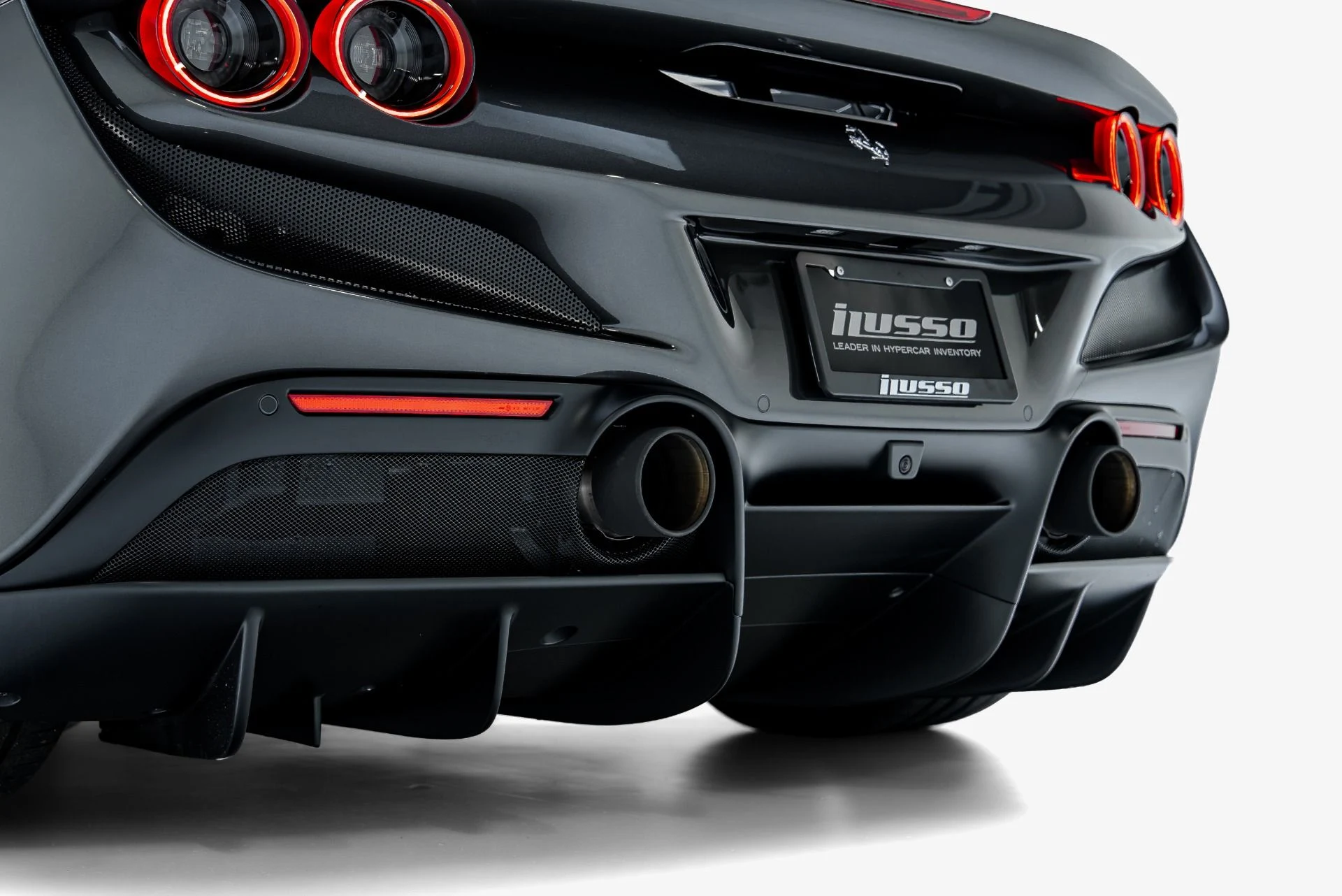 mph035_887809815_Used_2022_Ferrari_F8_Spider_1792785102_429162abd0