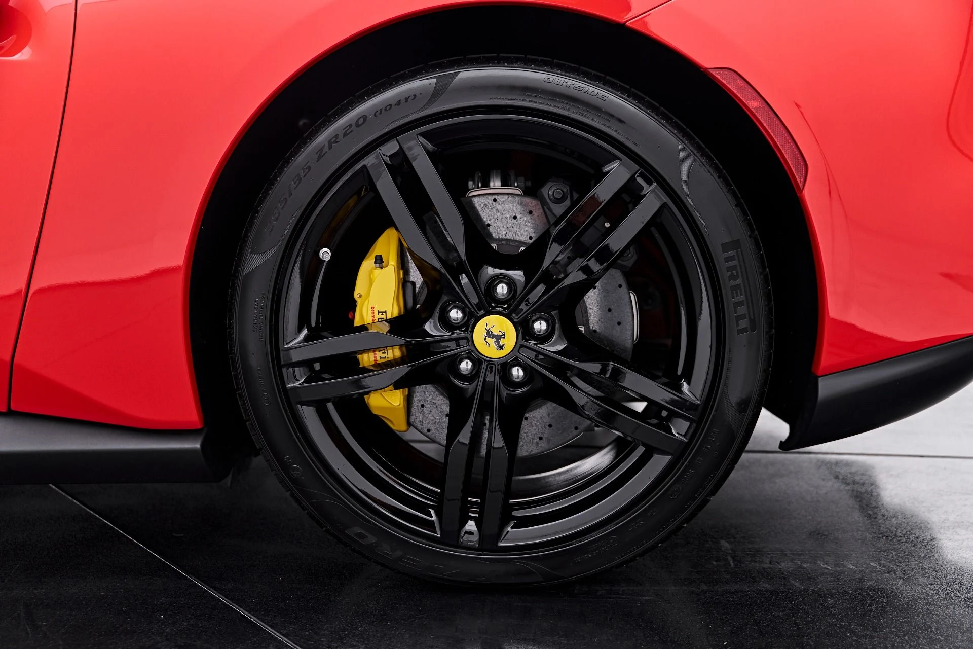 mph035_90225789_Used_2022_Ferrari_Portofino_M_Base_1790300279_7292320039