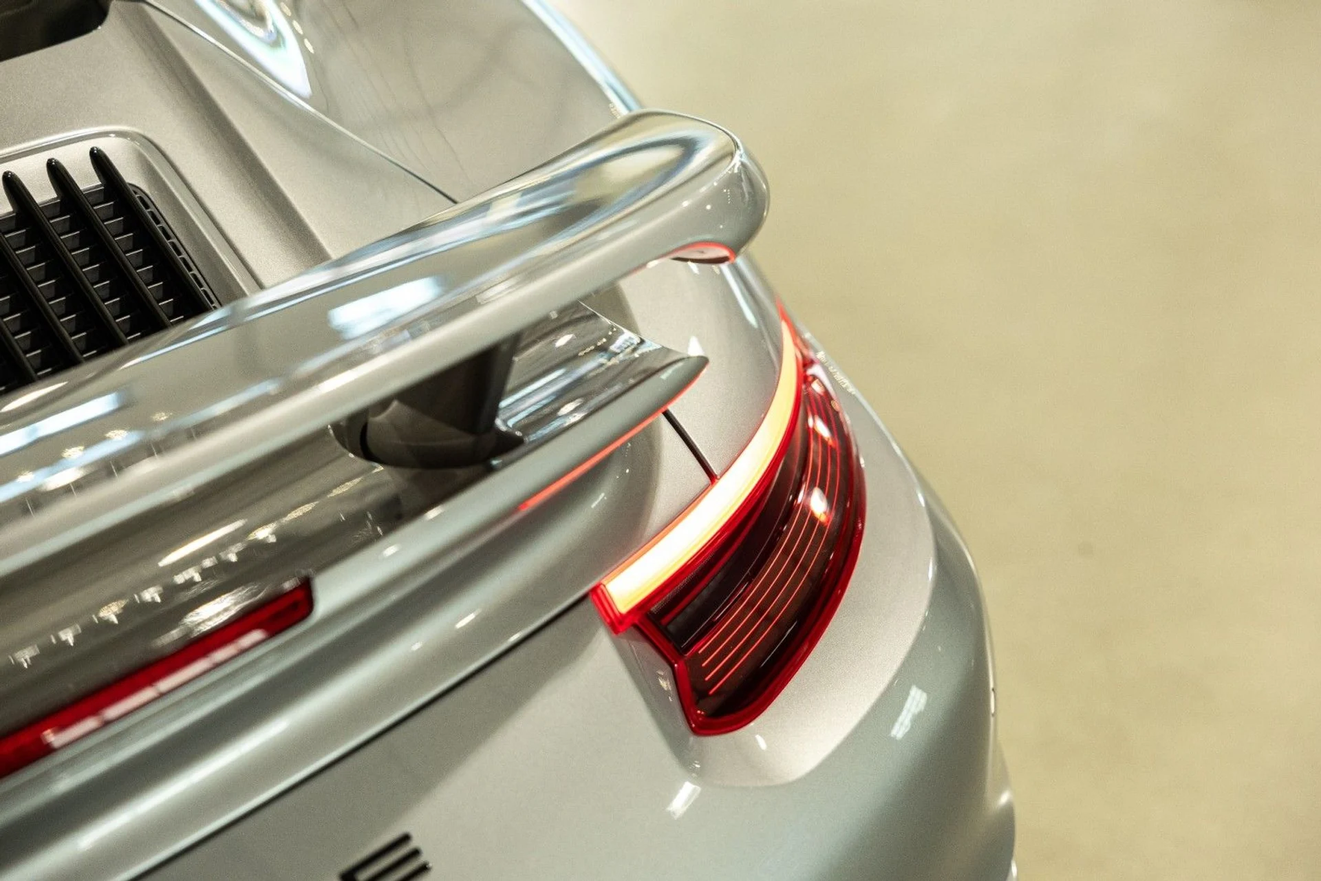 mph035_903432571_a_A_e69b34a3c0