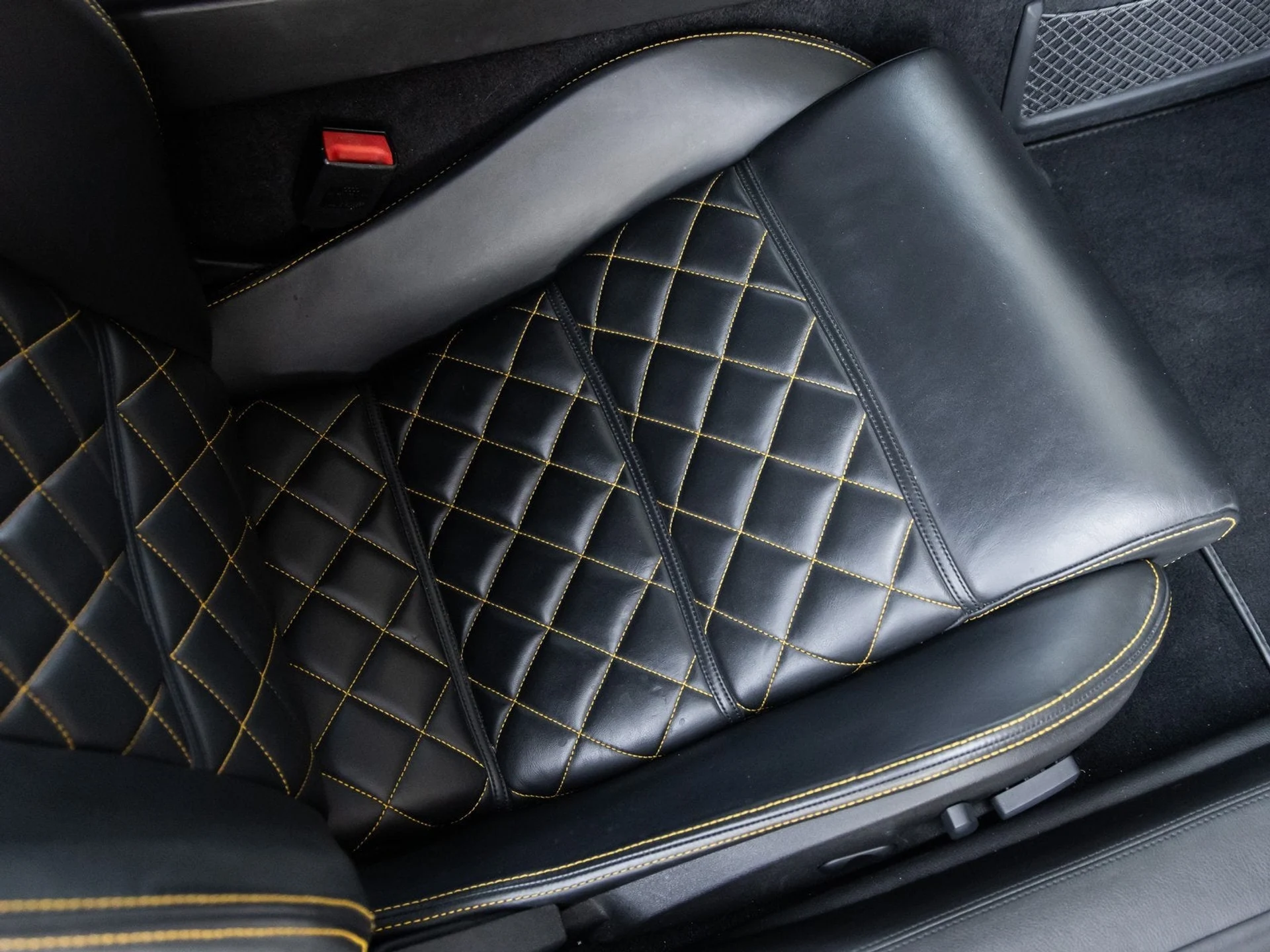 mph035_909071065_36_d524774d84