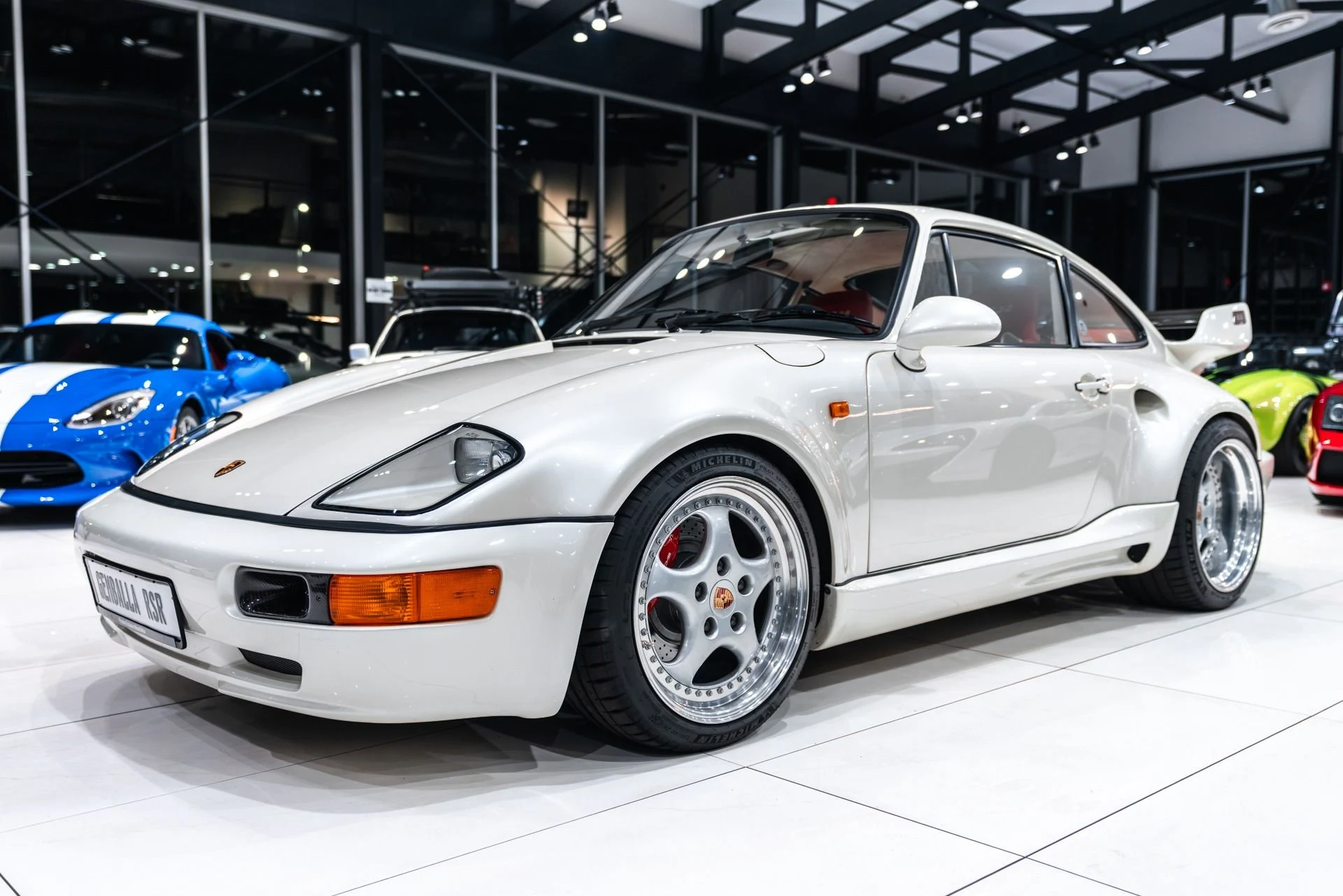 mph035_910567673_12739_p36_l_5691ff8477