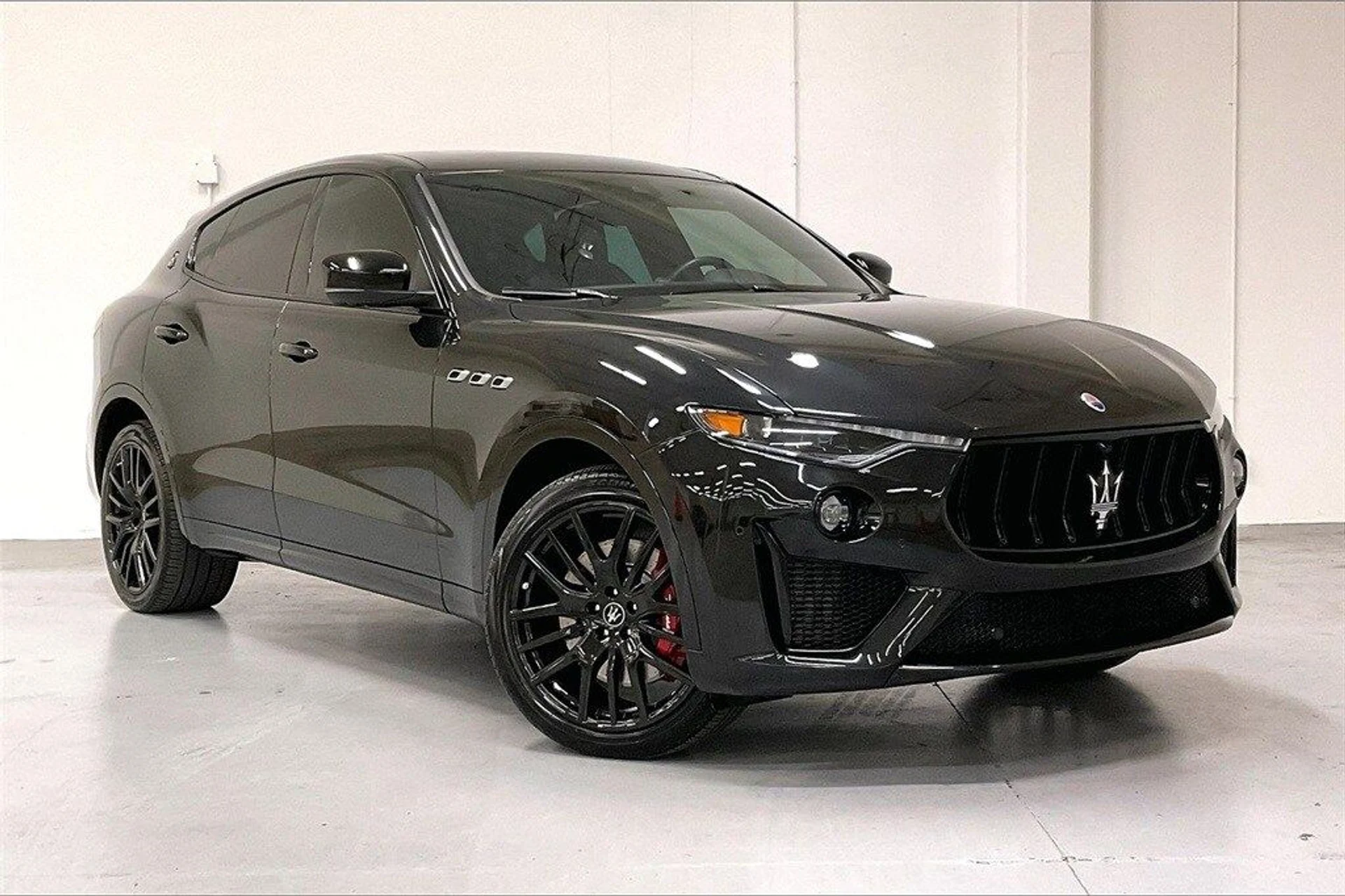 mph035_912252690_ee16db9f63f75a8e1aea623dacc8a789x_9b2f9db5a2