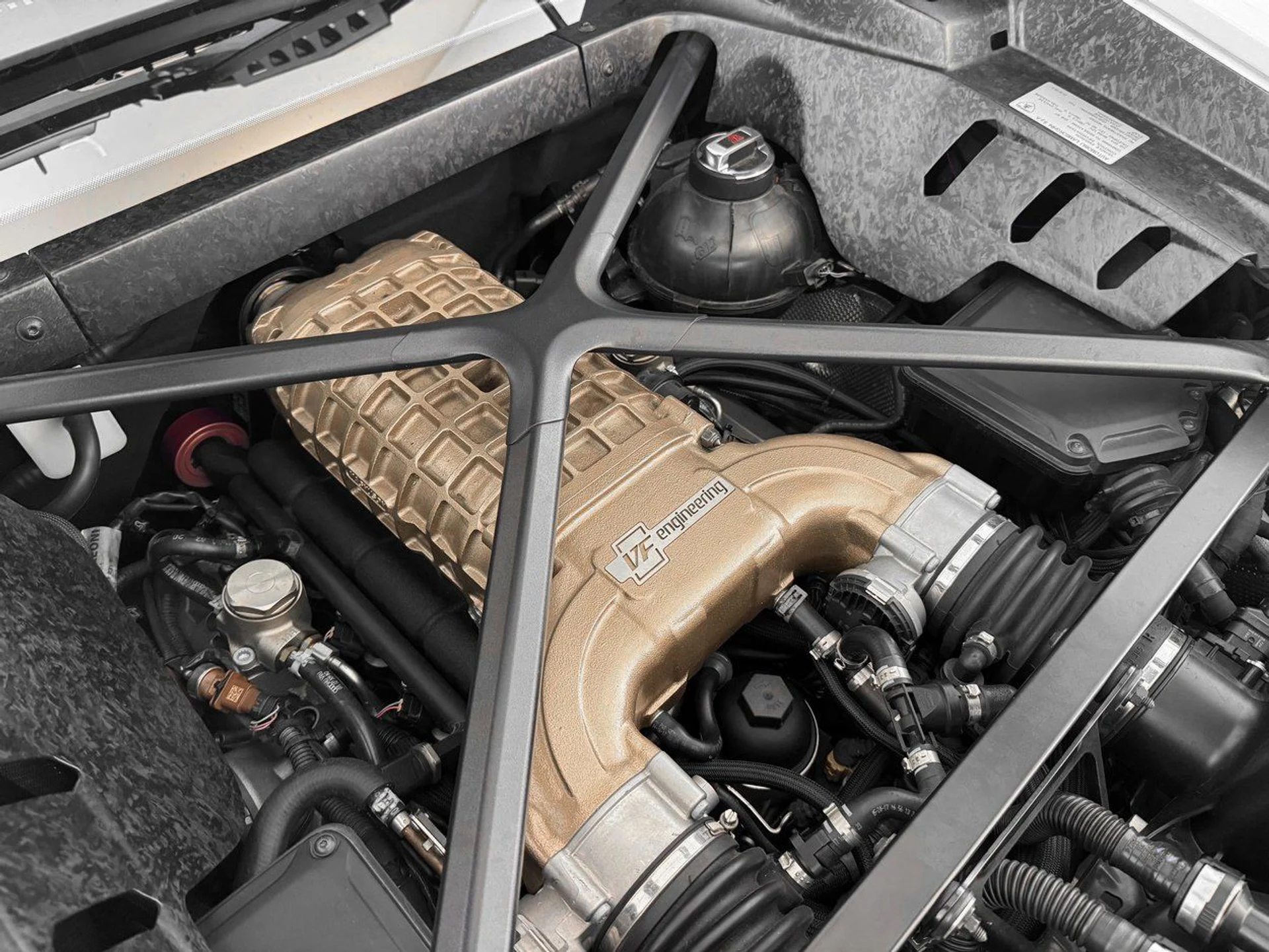 mph035_915218712_a29e5711ca84581d4b5867ff9ce96fd8x_75c2dbbaf7