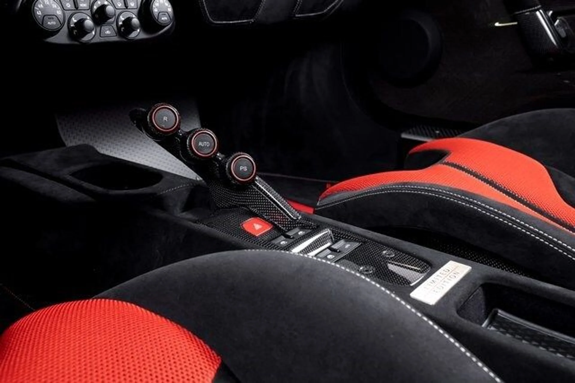 mph035_915768662_844f3e955708318178749ad7da02d427x_a77cc4a503