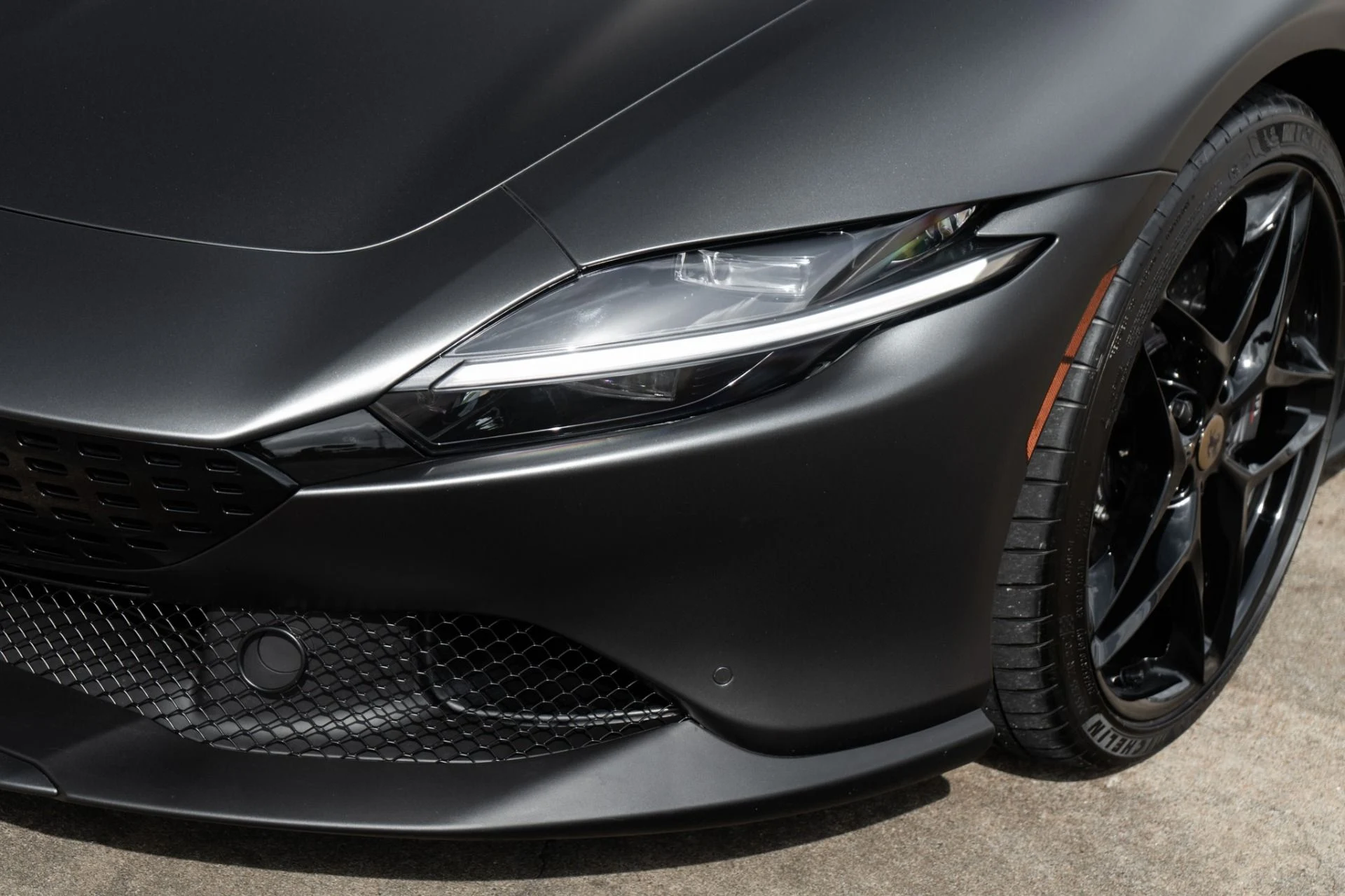 mph035_921334575_Used_2025_Ferrari_Roma_Spider_1771439392_756153c842