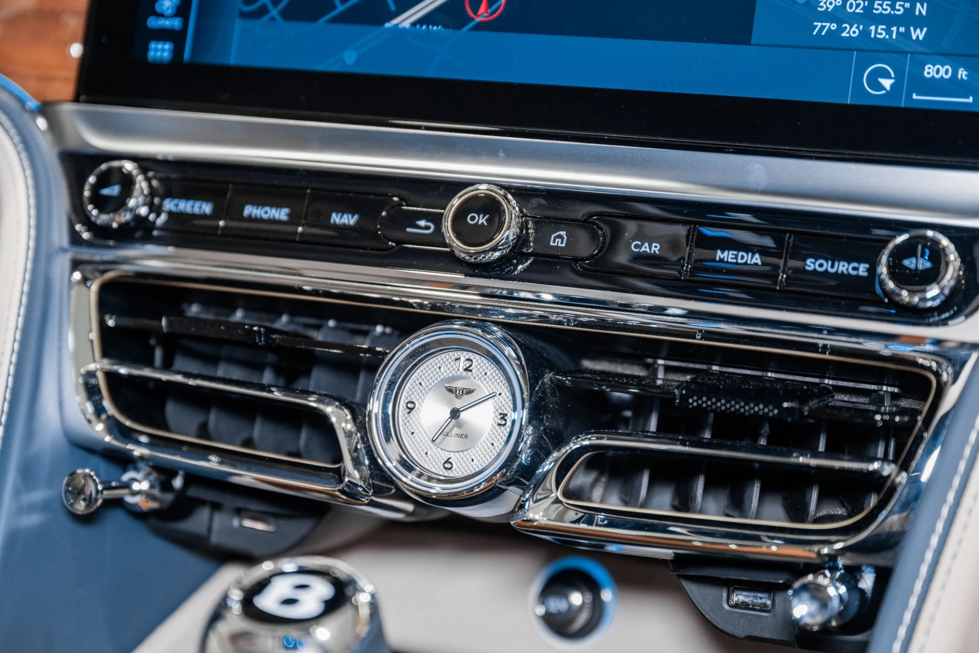 mph035_927661688_Used_2023_Bentley_Flying_Spur_1772469365_ead49c68ff