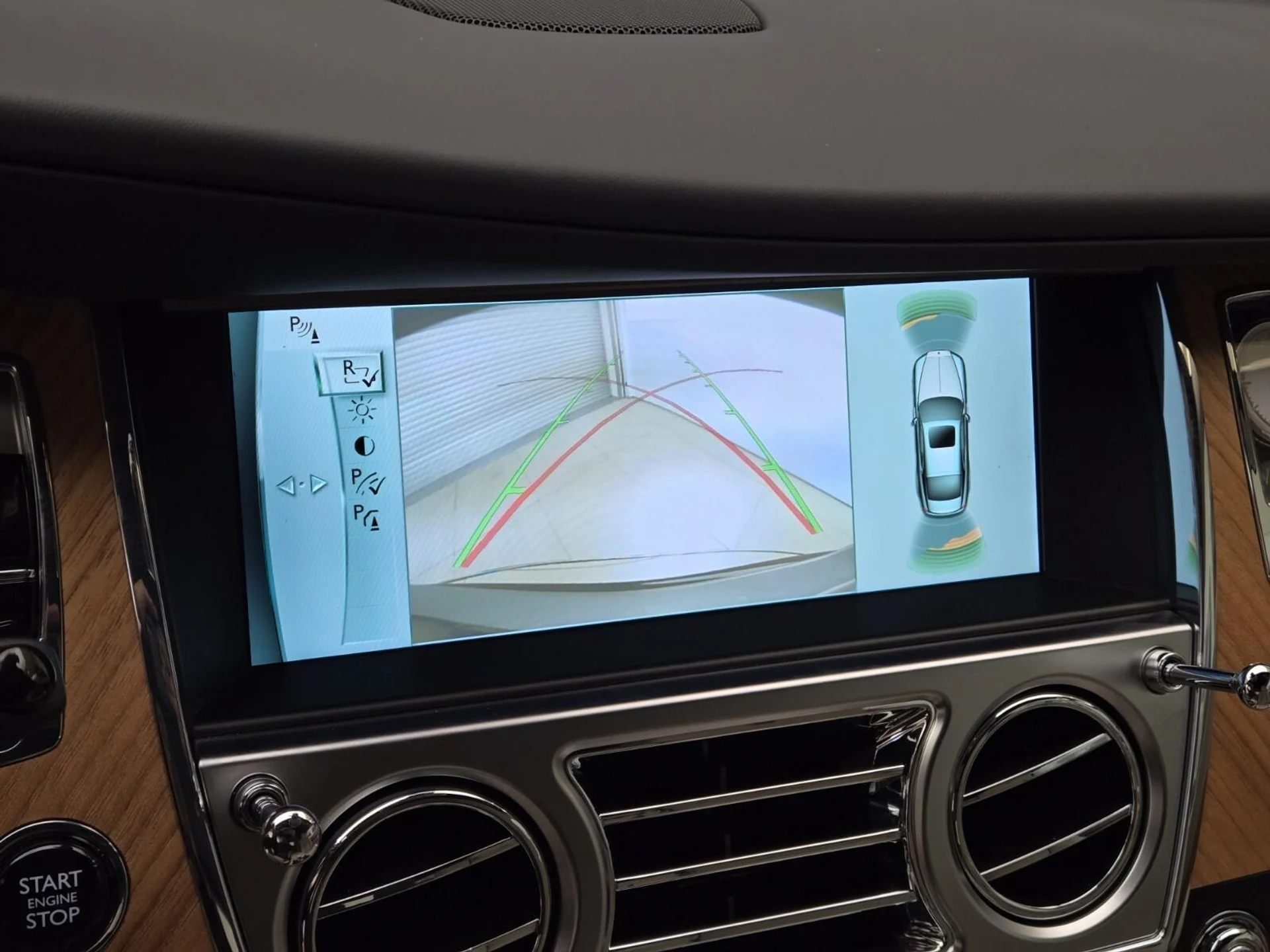 mph035_928012141_Used_2016_Rolls_Royce_Wraith_1767163724_f46df34c98