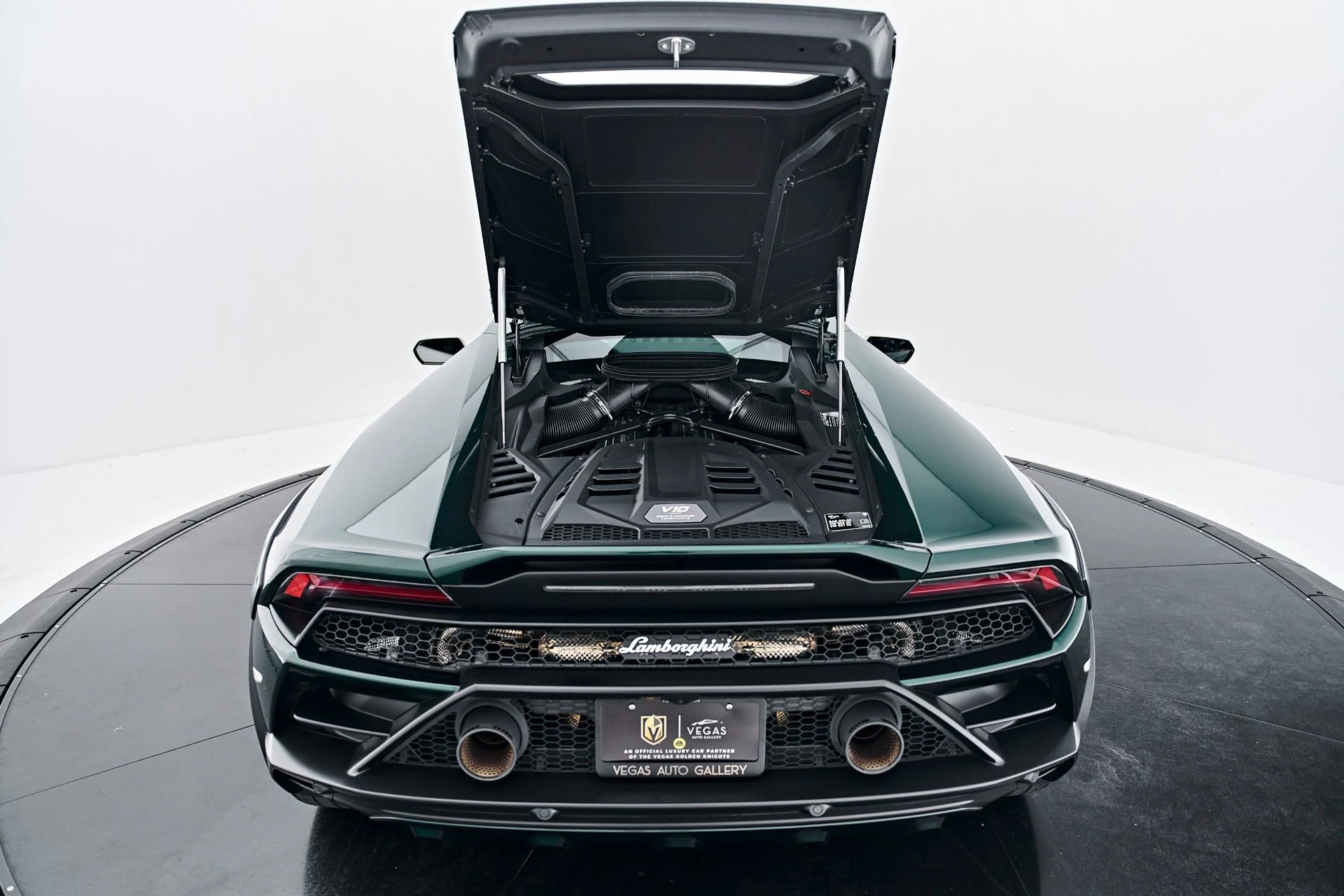 mph035_930243989_Used_2024_Lamborghini_Huracan_Sterrato_Base_1790364986_1823de87ff