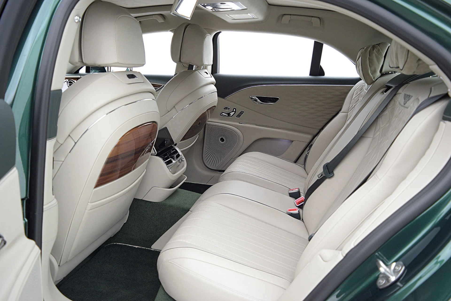 mph035_935415442_Used_2022_Bentley_Flying_Spur_V8_931a88ed80