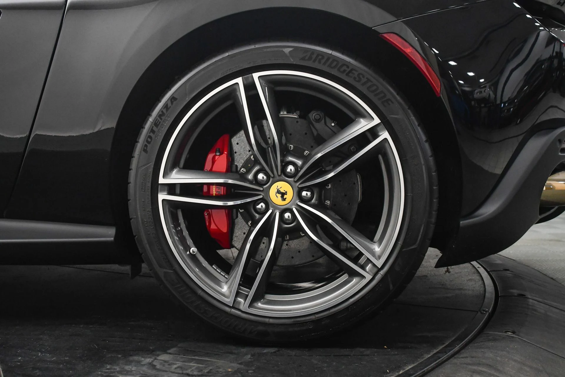 mph035_938562773_f4a98f8b388d49549bf0d3906e0e41d6_0ccd645743