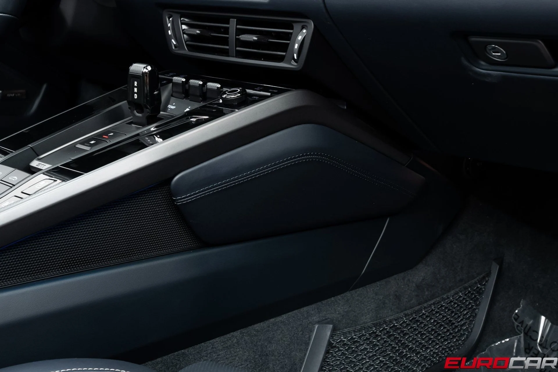 mph035_946125670_image_36_5641919bbb