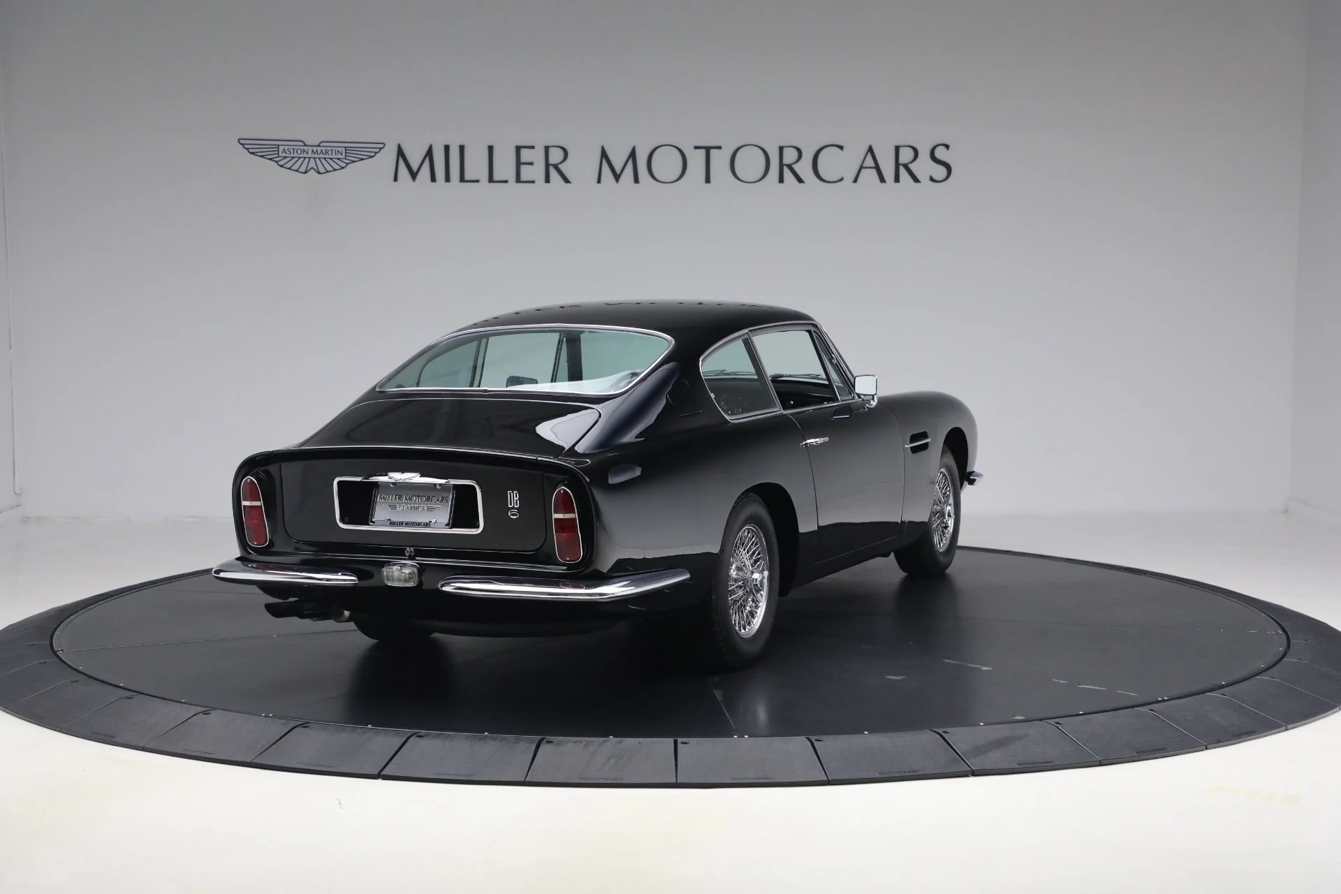 mph035_948972075_Used_1968_Aston_Martin_DB_6_1793123624_bff4e44fba