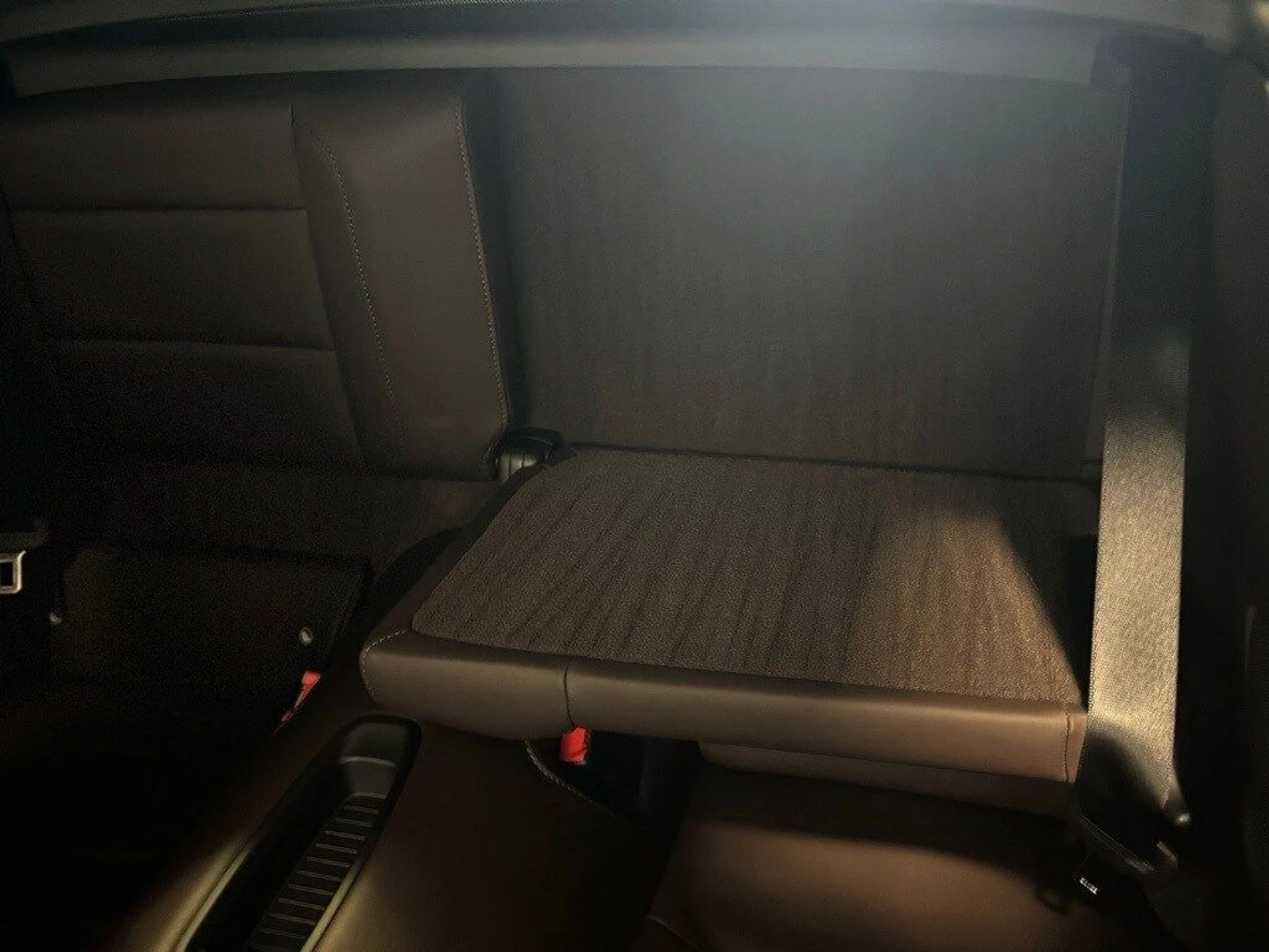 mph035_95584710_ad44b562269282e8d8bc44bf7f9d076ax_fe2fbdc25a