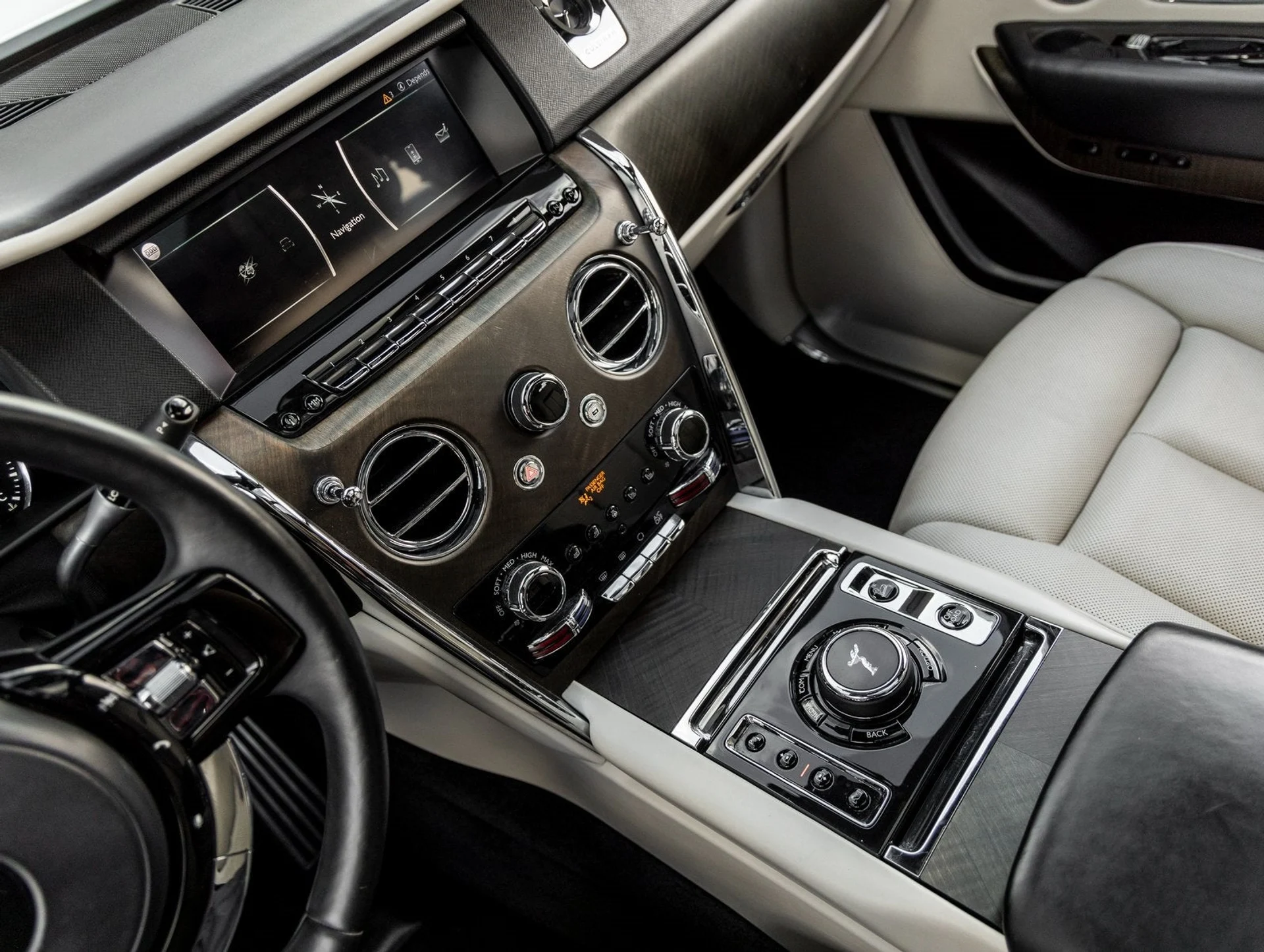 mph035_967136019_36_1dc6d23a78