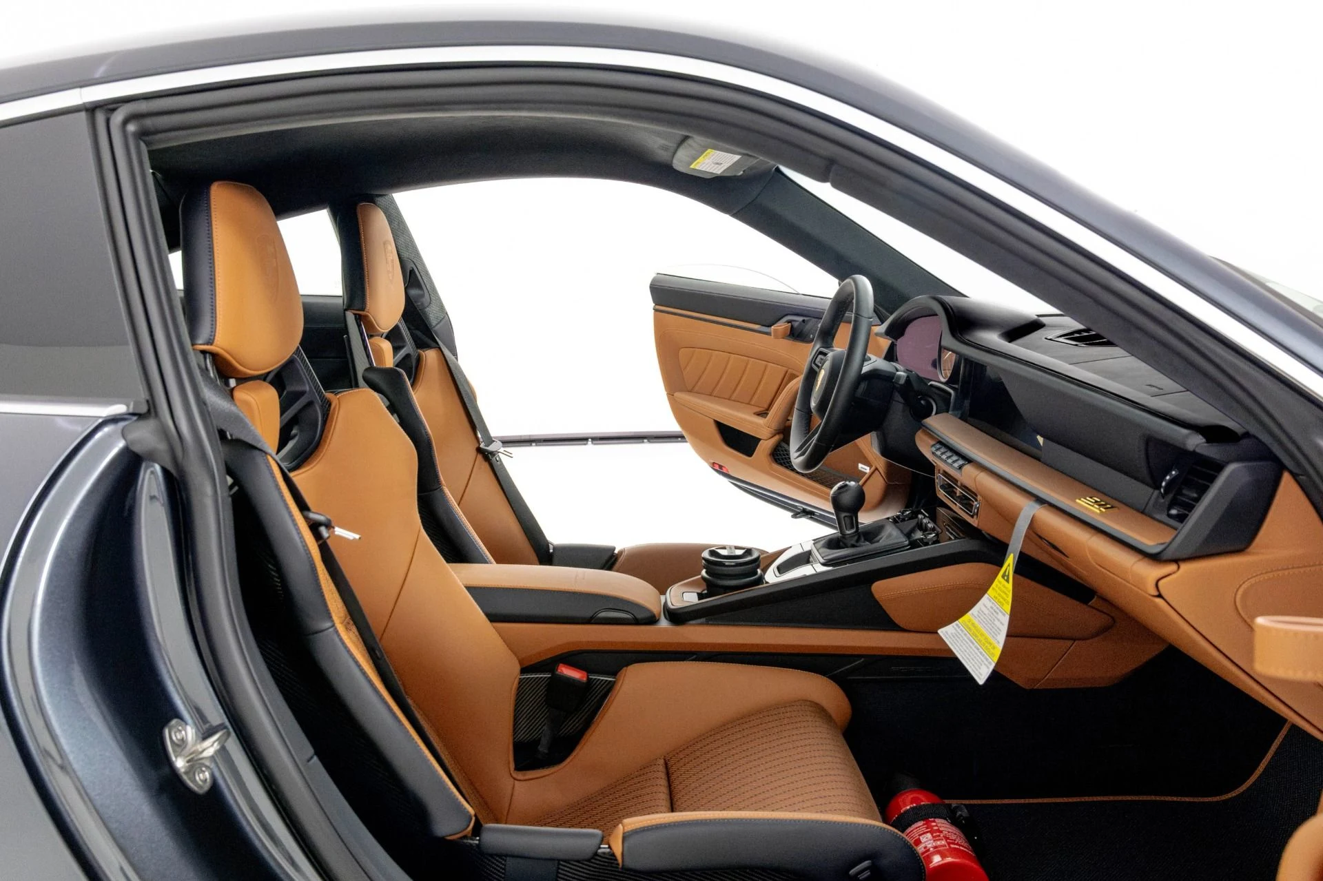mph035_969371647_Used_2024_Porsche_911_ST_1761006486_182f0f39a9