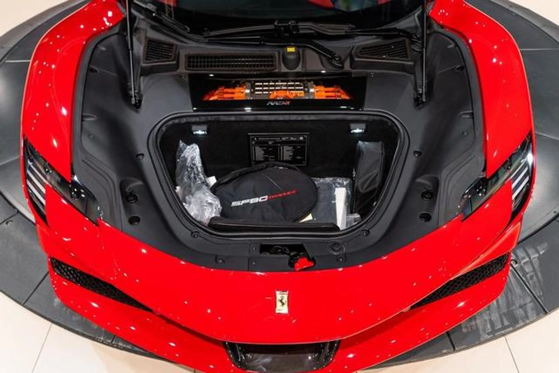 mph035_970794297_edle_Ly_Ixw_D_Cjr_V_Omn_F2cnws_F5o_648a0205f2