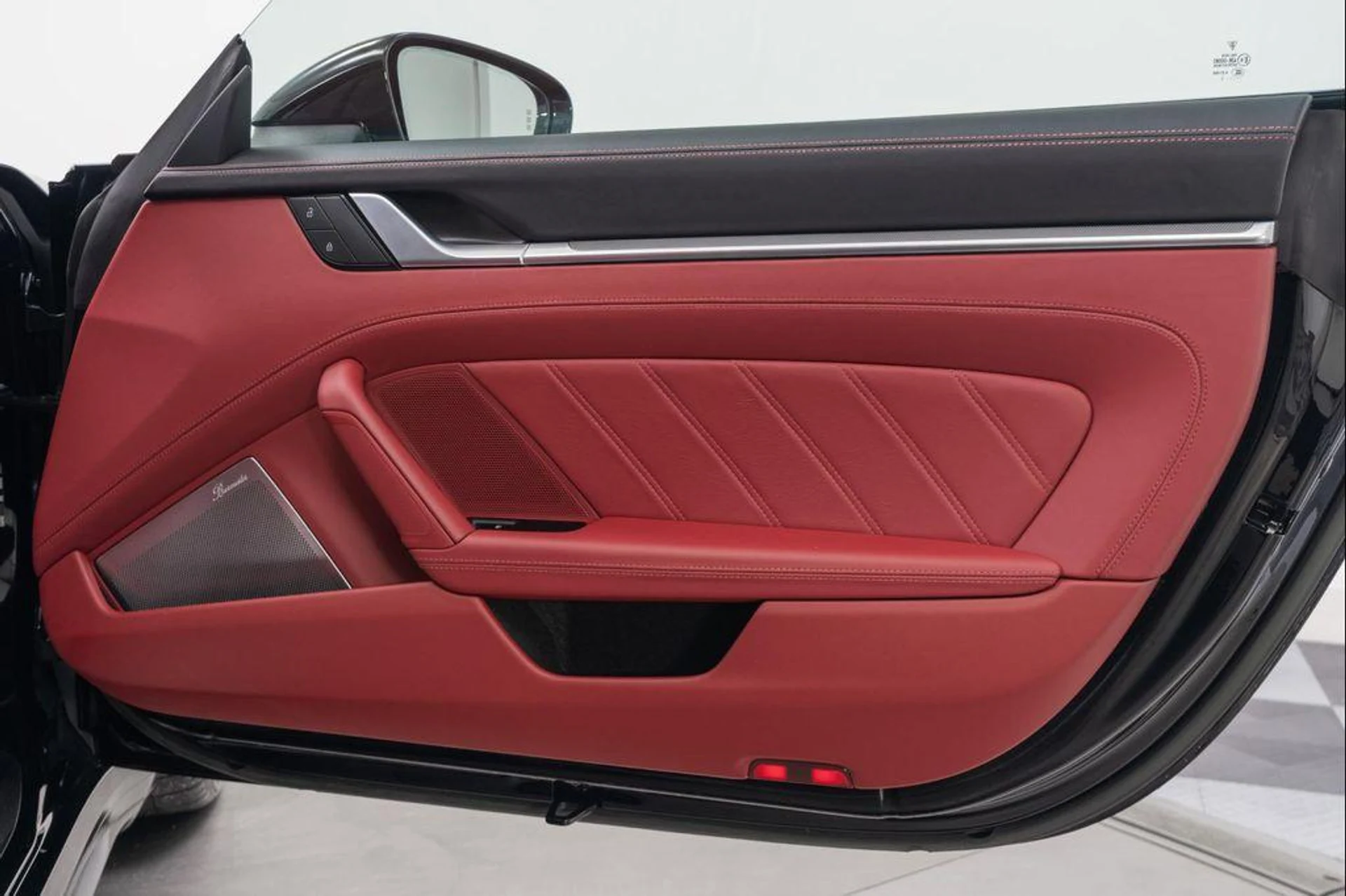 mph035_97721784_AW_5_DY_8_L4_S5_U_3_E_Uoe6_Ho_V5q_Q_X8_ebf22ecb24