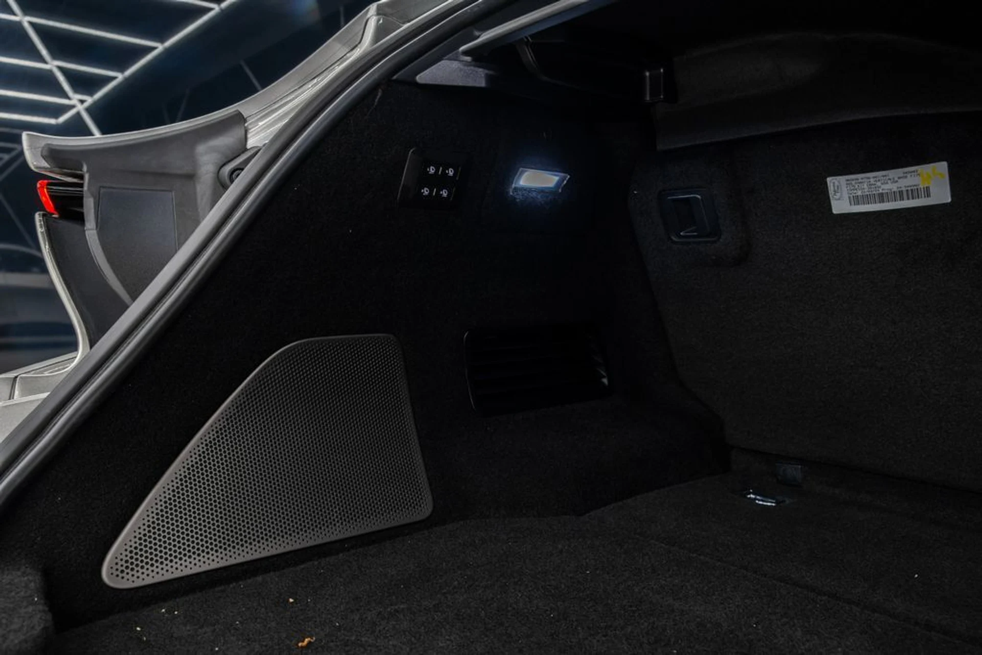 mph035_977844456_8a5bc1dff9773f3f60200d100e9bc27c_87e15977a7