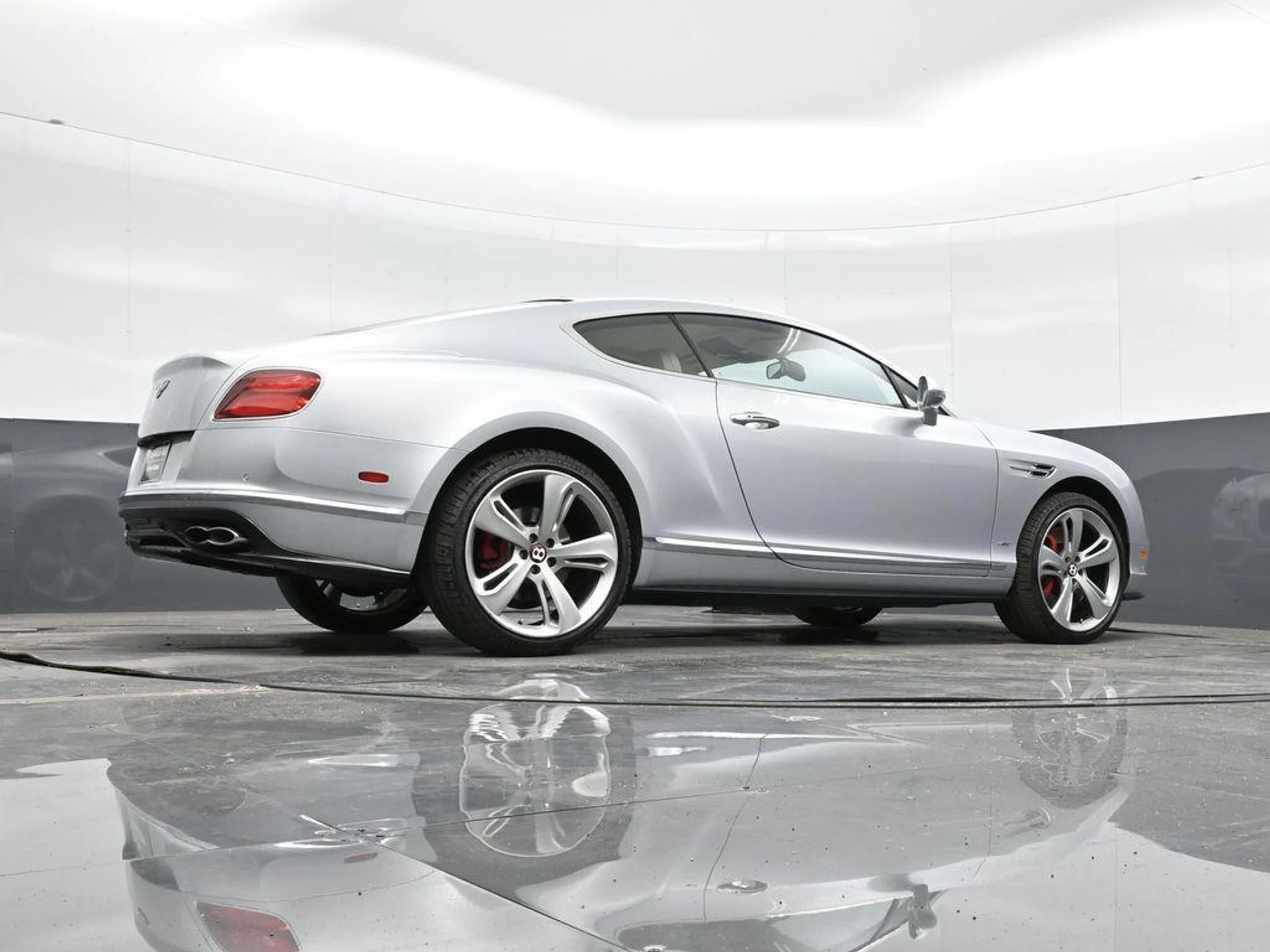 mph035_980068223_Lx_U2_KZK_Xy_Cu_E6_U_Fw_GX_Fgsu_F_Xm_RU_618d57376e