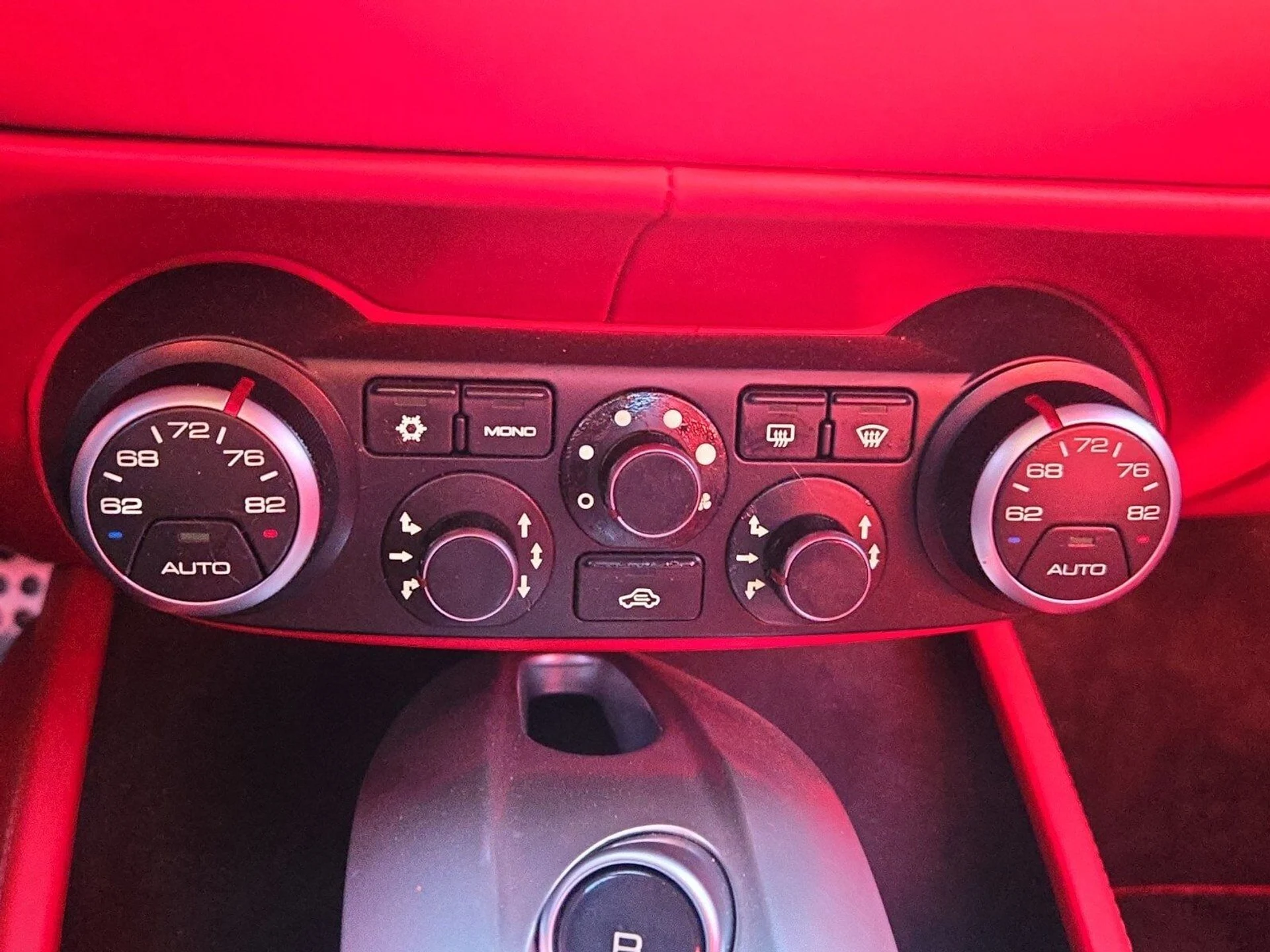 mph035_988766972_ac4e86dbd2023e3a622cb2638a5a018bx_6a56aab660