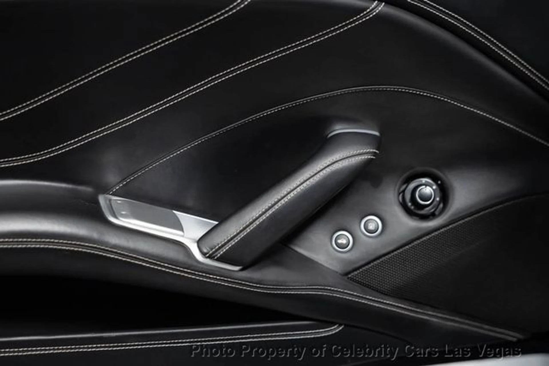 mph035_993881507_used_2017_ferrari_california_t_convertible_9707_23074635_40_640_23f2995c77