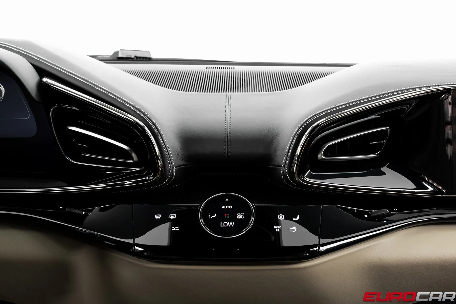 mph036_1006298106_image_37_f4f550b7c4