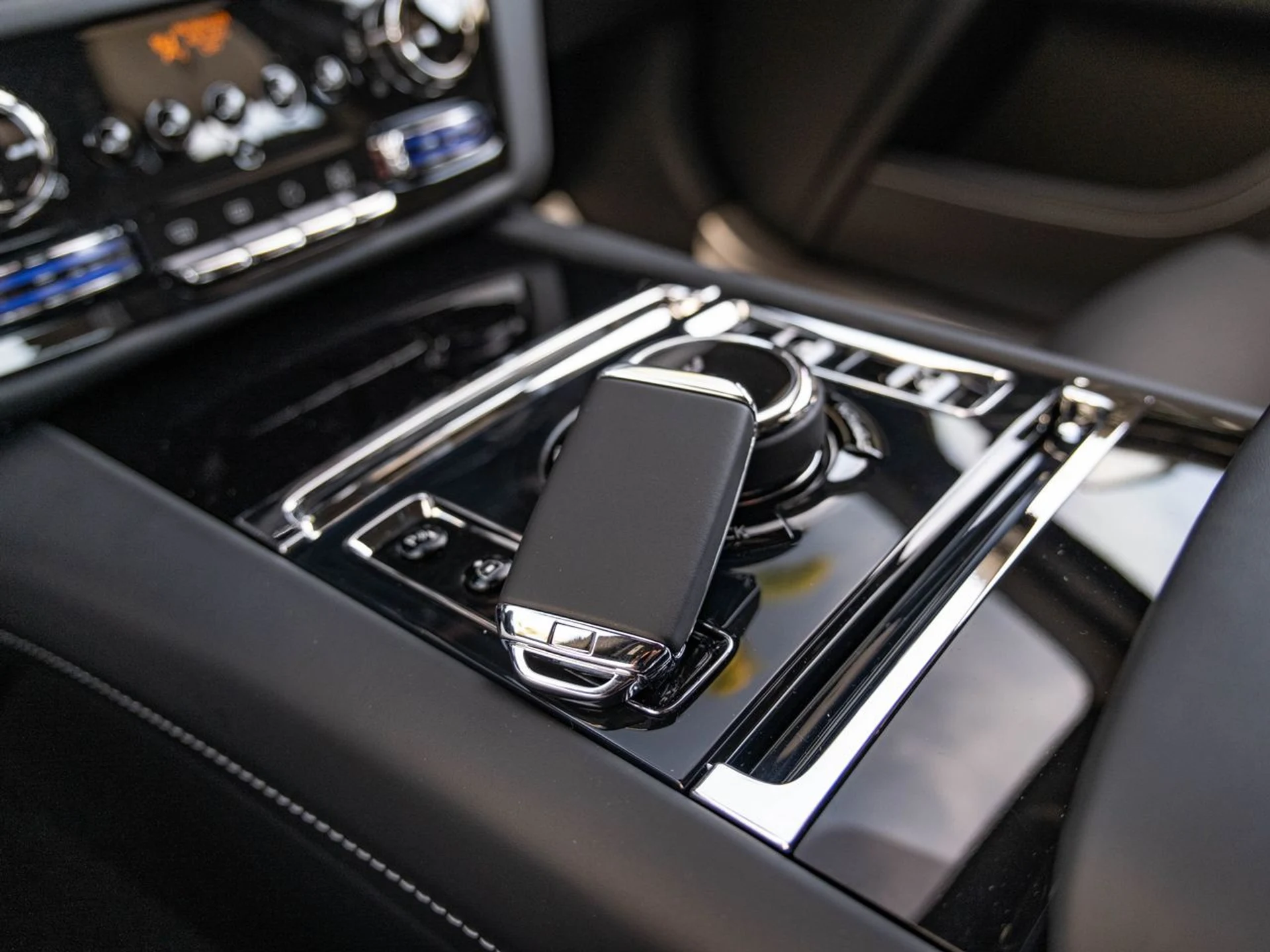 mph036_1011846257_4c5096e6d6a31a53dd499006271eeab3x_56f415f45a