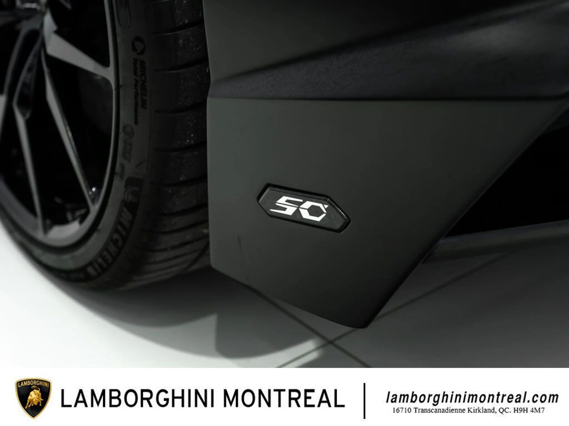 mph036_102984283_lamborghini_aventador_2014_jpg_v_1754355019_629fe060c7