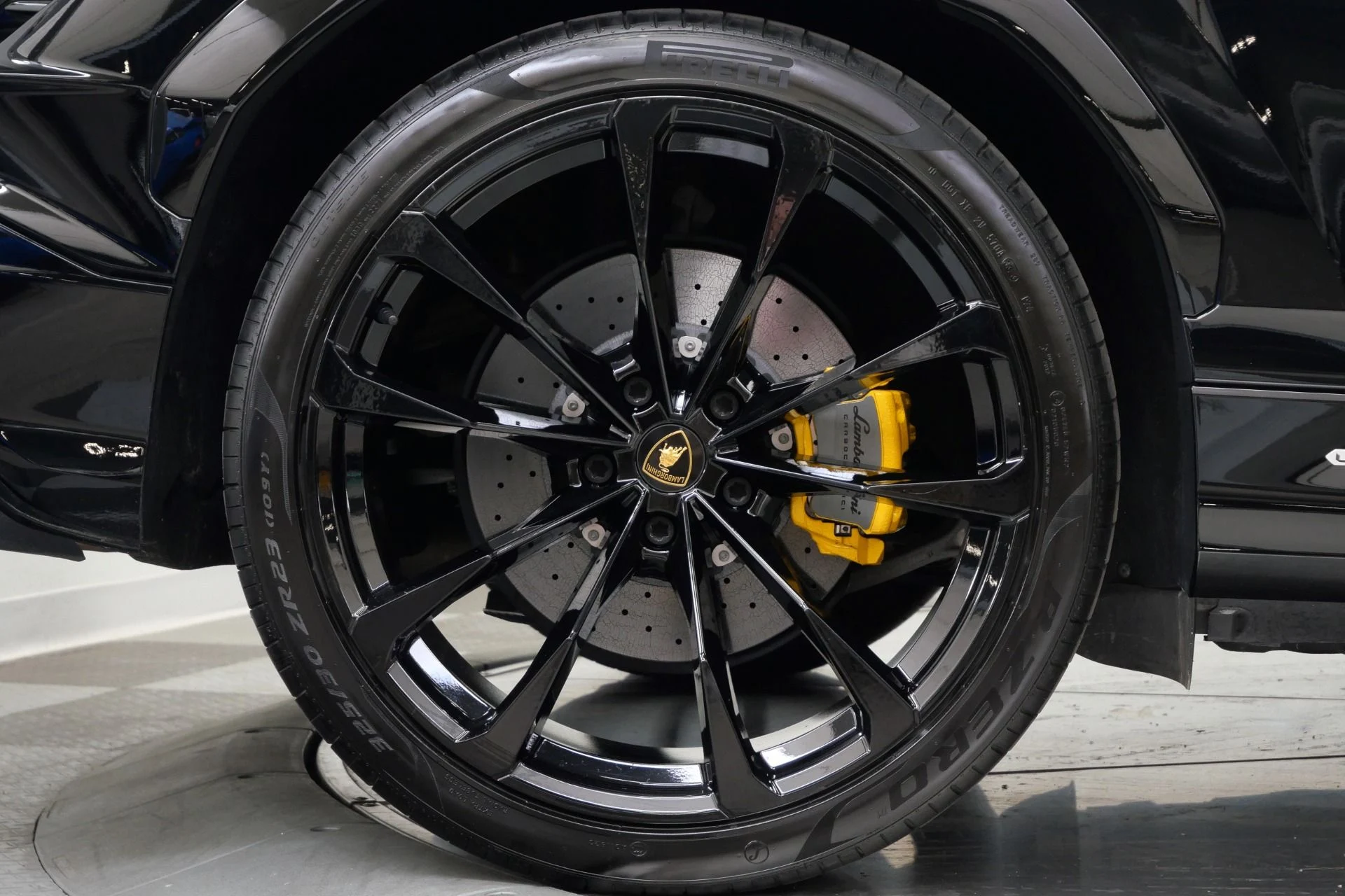 mph036_103129640_Used_2023_Lamborghini_Urus_S_ADAS_Package_23_Inch_Wheels_657_Horsepower_1780072486_4e10326ed3