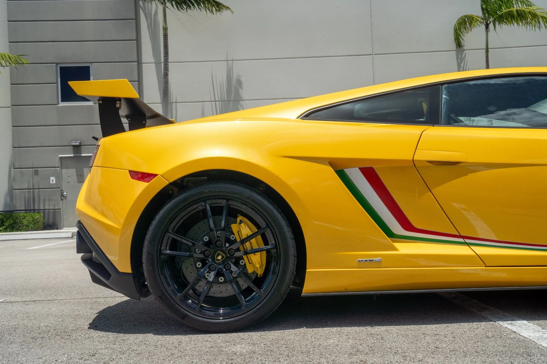 mph036_1050334983_Used_2014_Lamborghini_Gallardo_LP_570_4_Squadra_Corse_1755029631_781e947276