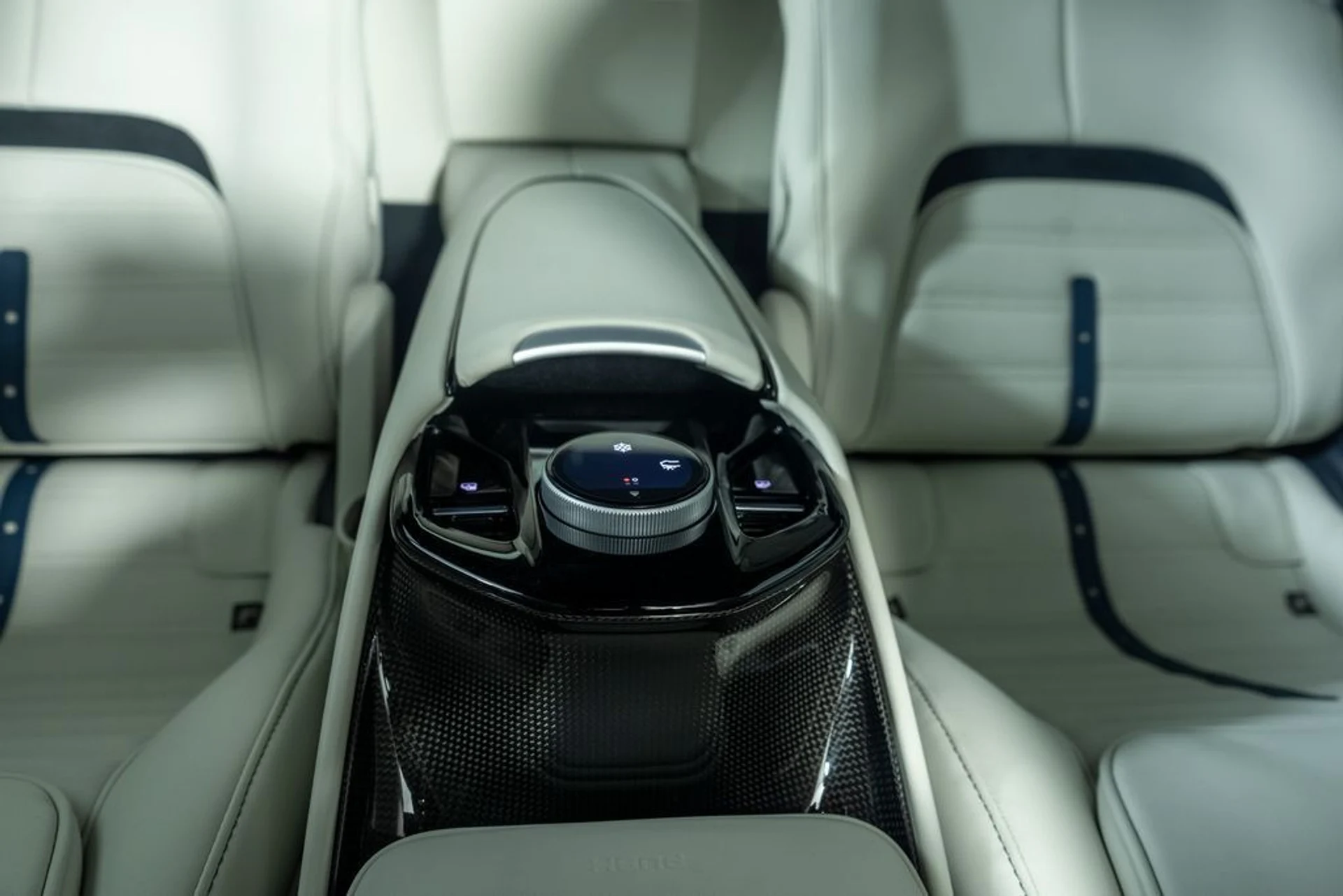 mph036_1050912815_37_25998339_69430e4ee3455_4e9defbd32