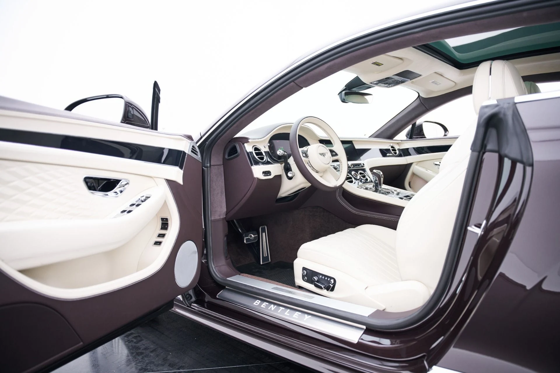 mph036_1051649235_Used_2026_Bentley_Continental_GT_V8_1792608724_d0175620c1