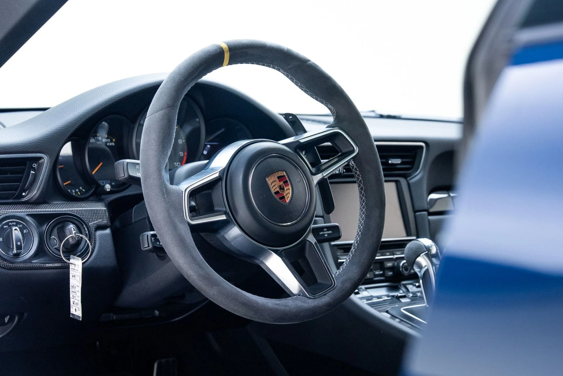 mph036_1055077487_Used_2016_Porsche_911_GT_3_RS_1774462832_1462067bb6