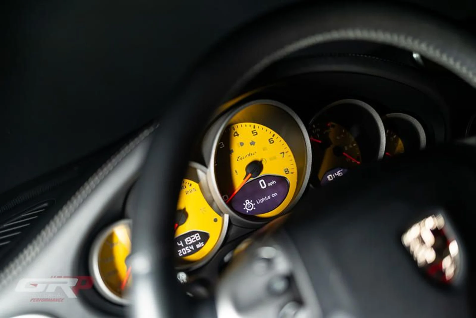 mph036_1055790120_90_BCC_645_1548_4_F36_9_C29_E94_B33_DC_8_B96_60bc49915b