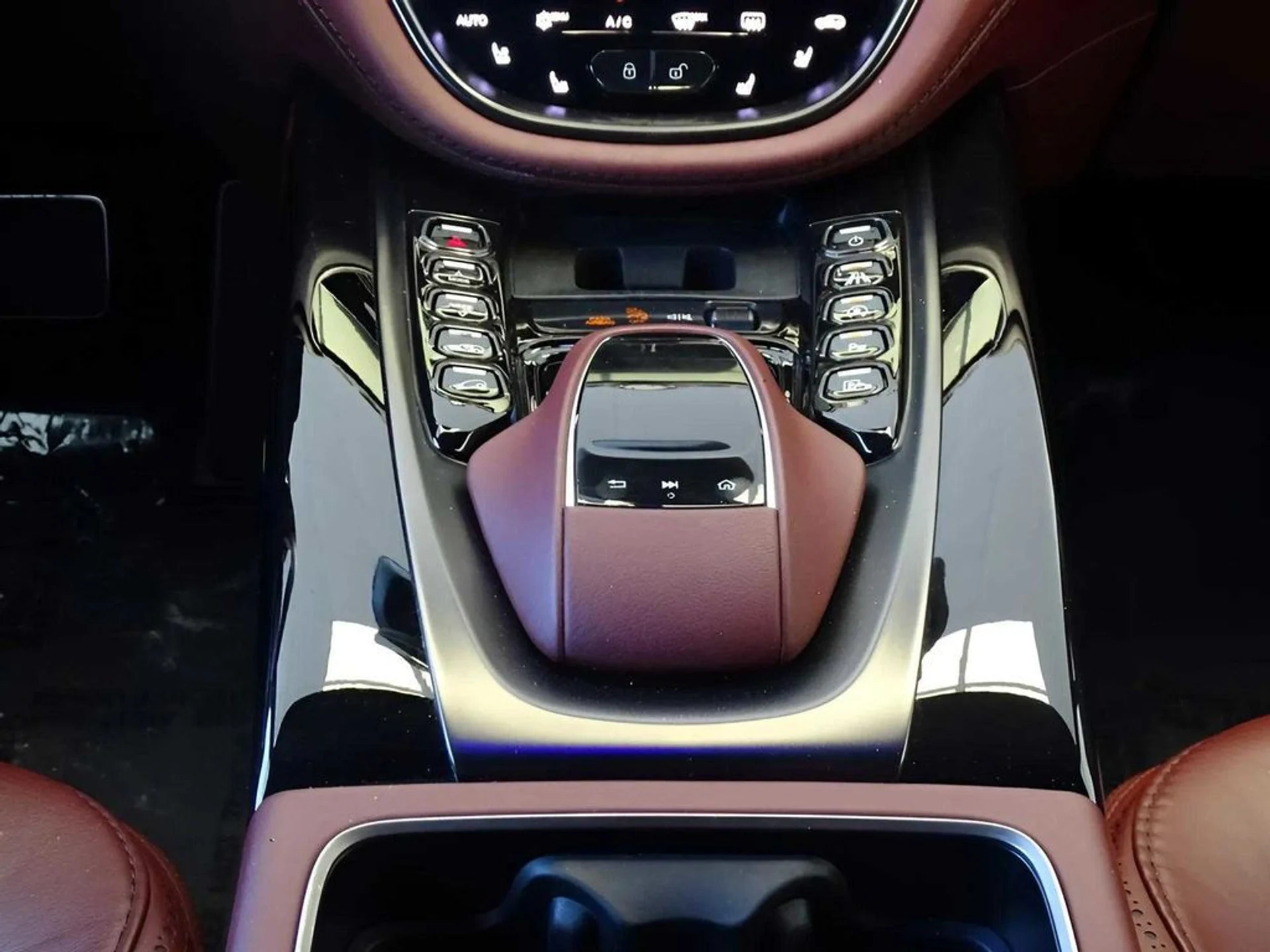 mph036_1056653370_f74681b4cb6678d676f5a483fb305102x_e507b2a2b3