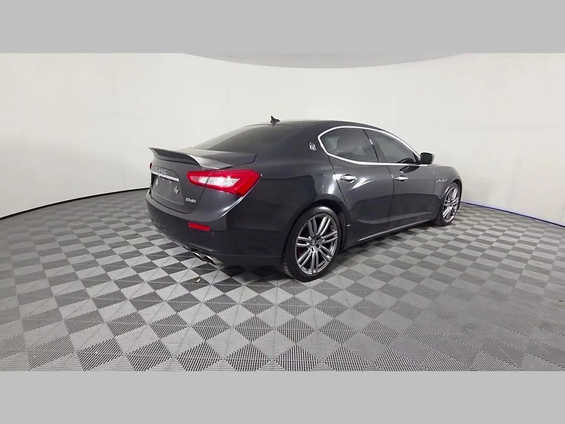 mph036_1061696525_8e9ec88b4cf578d61e0b258b2893368d_2e9631af88