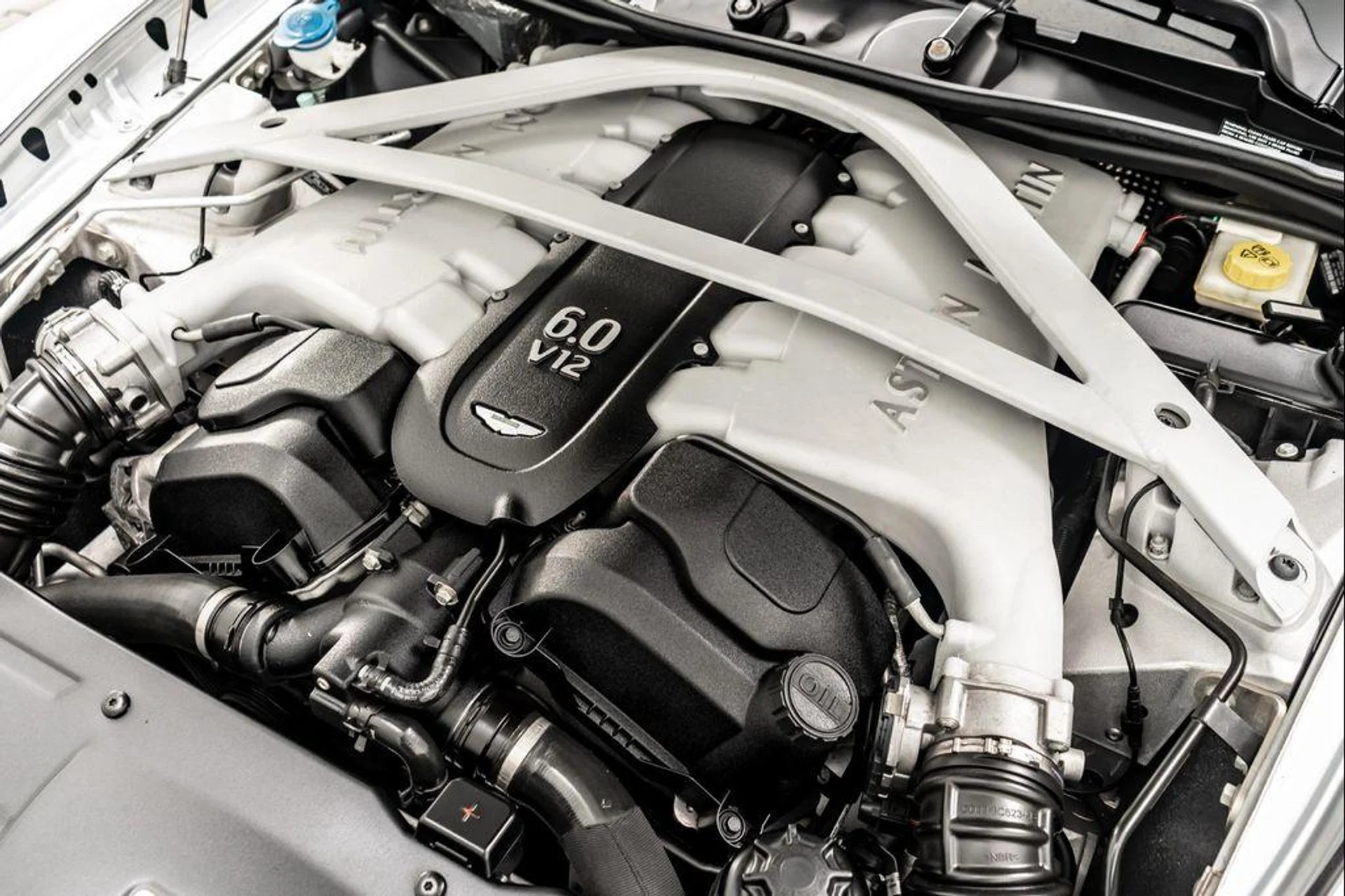 mph036_1062175570_n_Tm_Lv_H_Lv8_Jz_UX_Cp7qzn63k_NX_3c_041df4a576