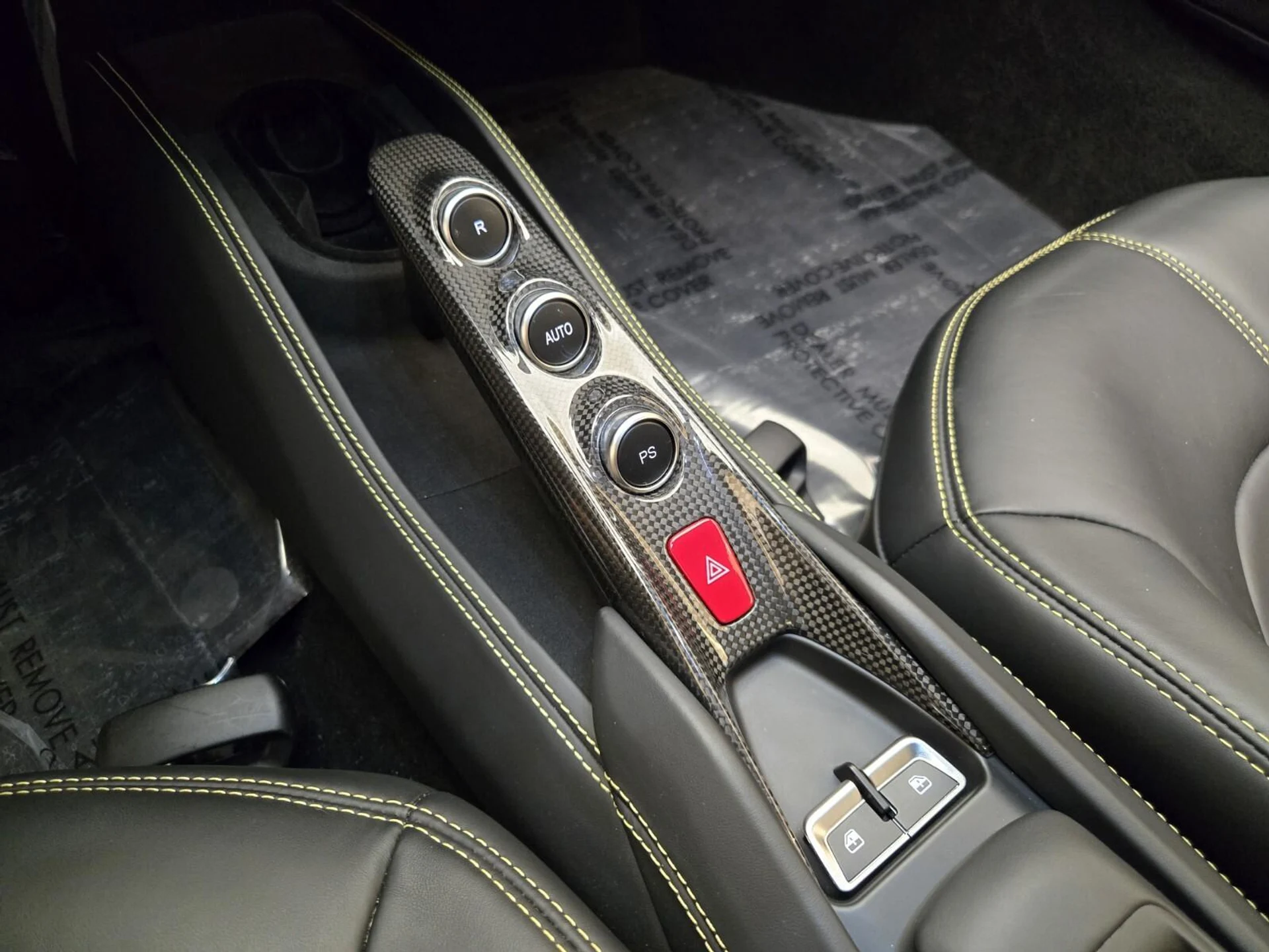 mph036_1062804495_Used_2021_Ferrari_F8_Spider_1766213878_74d78a67a8