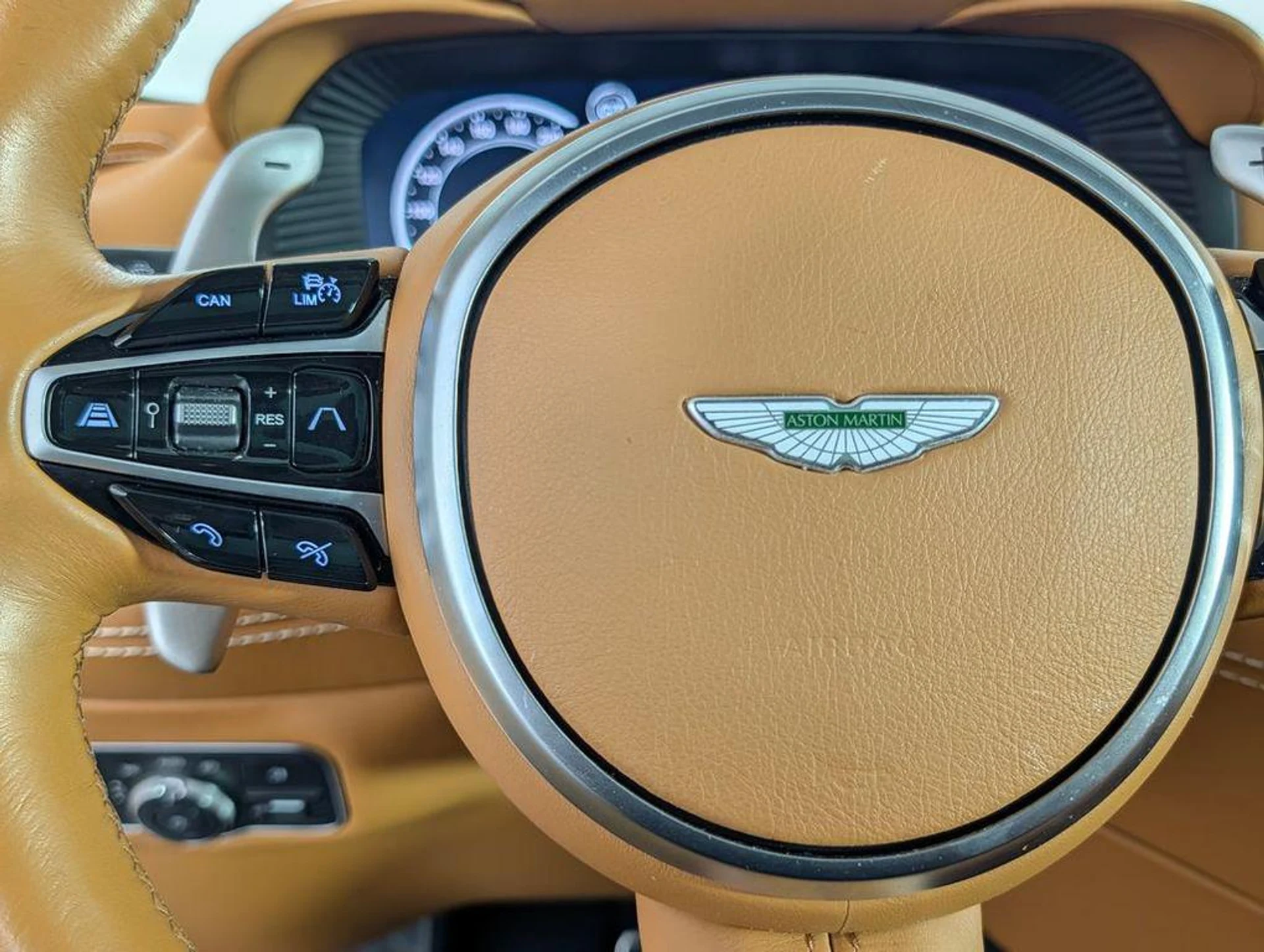 mph036_1068921376_pw8_Yre_Rhr_Uny_T_Bzl_By_XSKUZ_Sns_Y_f482480c49