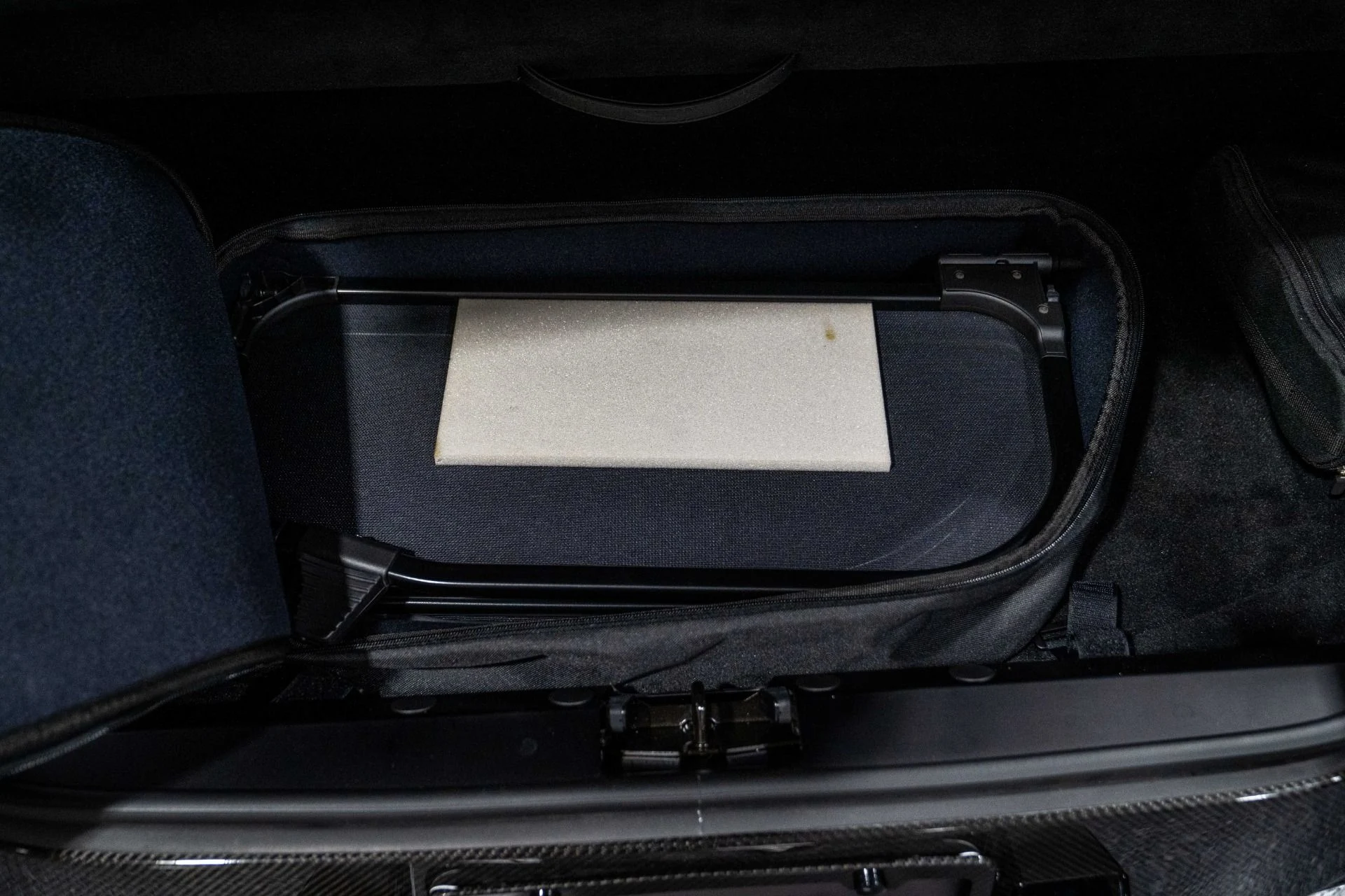 mph036_1073565201_Used_2020_Aston_Martin_DBS_Superleggera_1767994739_f6456eb759