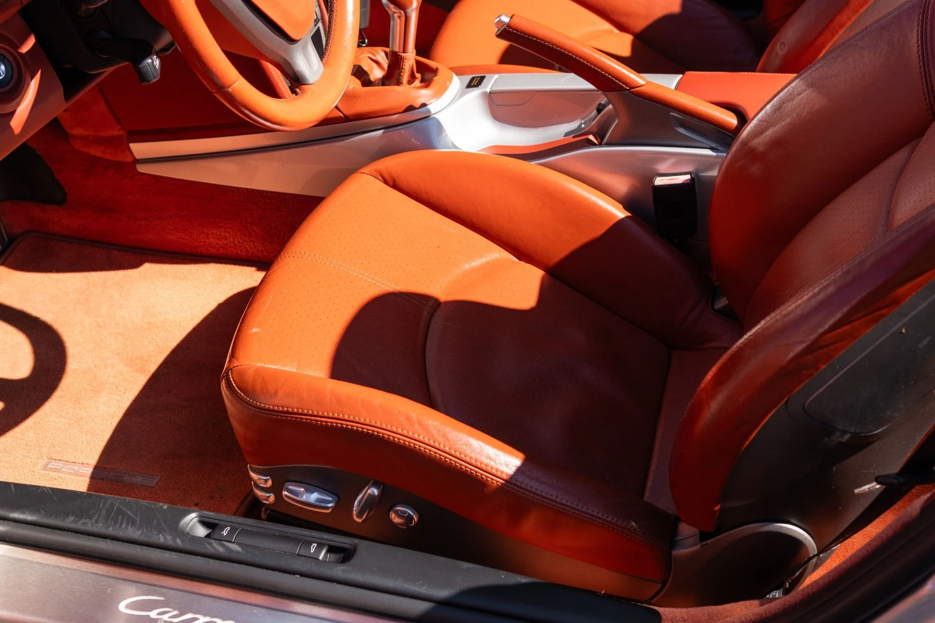 mph036_1077117637_Used_2006_Porsche_911_Carrera_S_1770441608_b6fbc22fdc