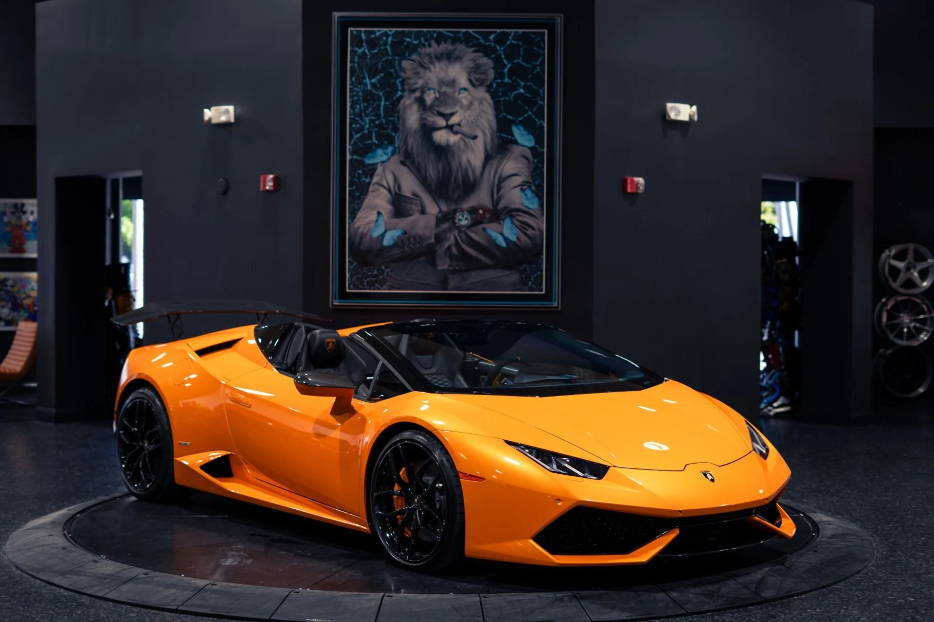 mph036_1096117994_Used_2017_Lamborghini_Huracan_LP_610_4_Spyder_1780761018_de6e5b6d7d