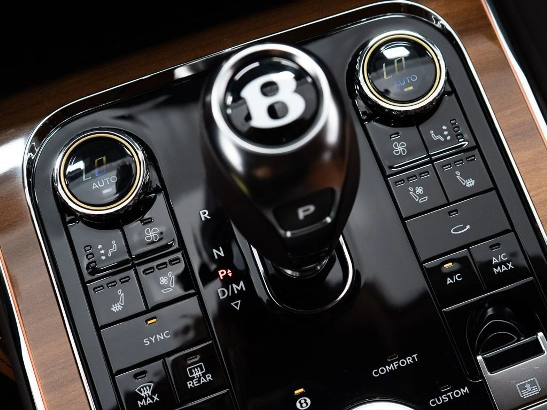 mph036_1097150103_c37b6e219835dfbb126197db1eb9b259_56217a0123