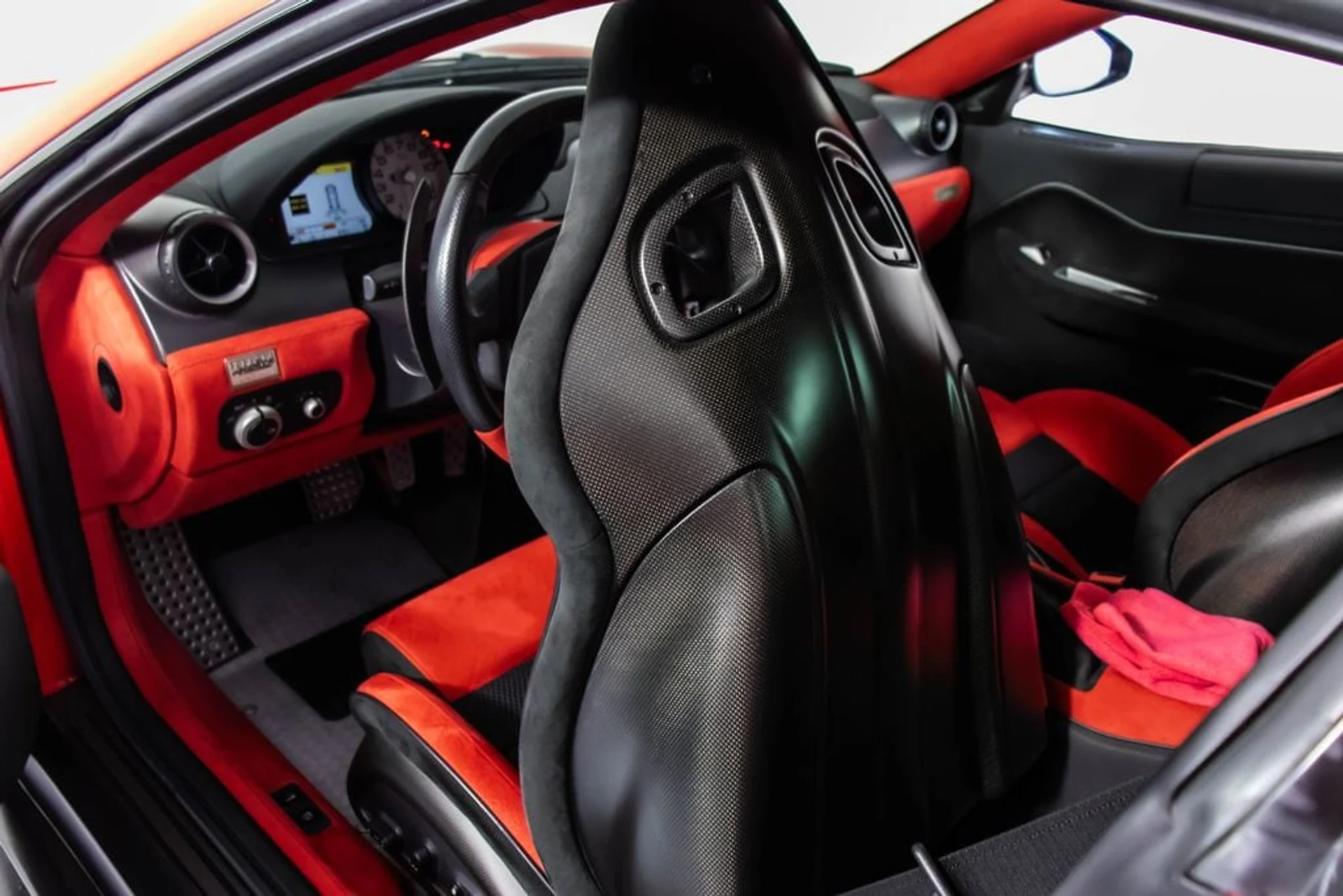 mph036_1108148775_ac2818805a292611dee8e459a8f81db5x_f20f8df0af