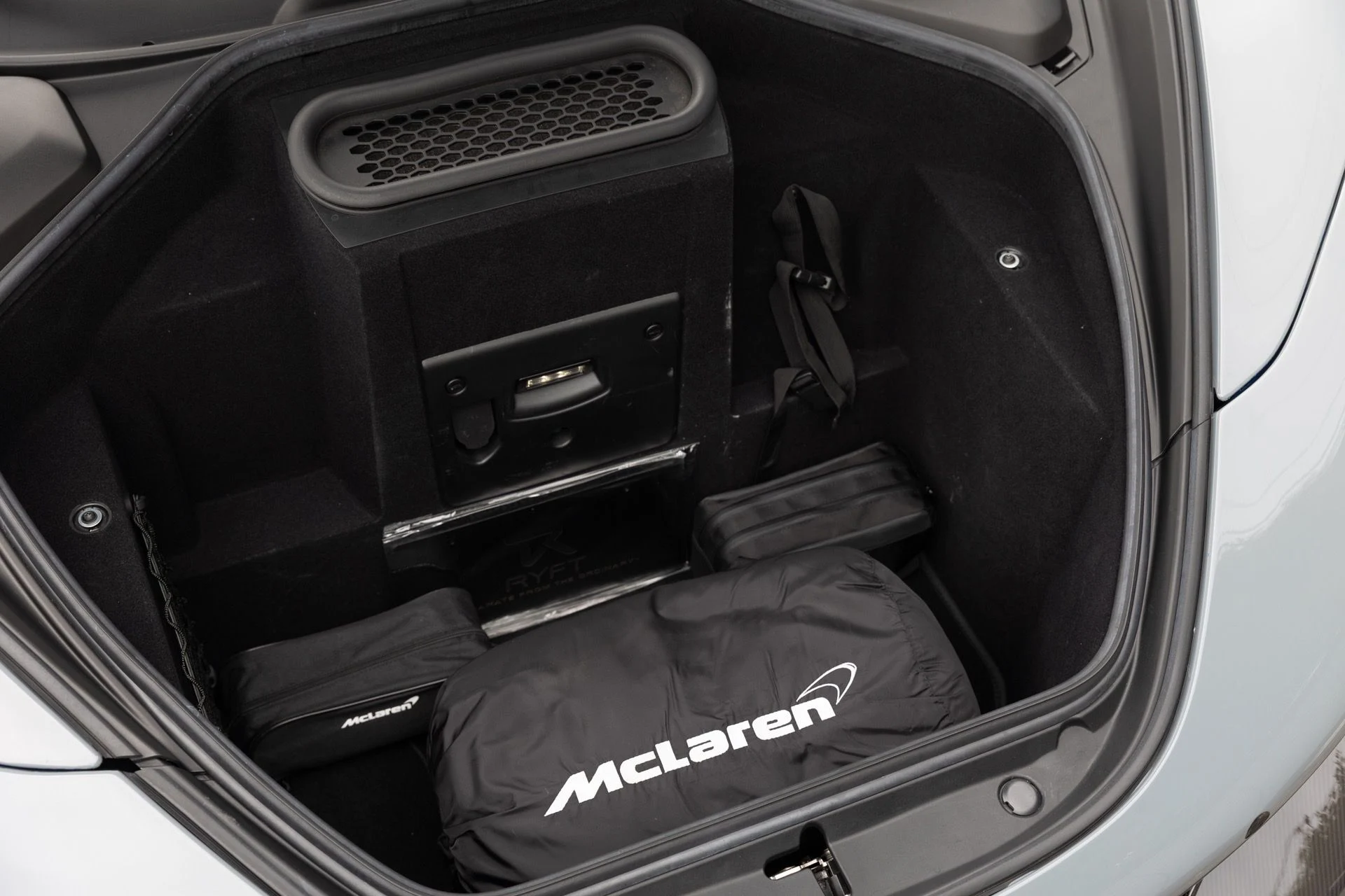 mph036_1108869033_Used_2020_Mc_Laren_720_S_Spider_Luxury_1746129417_9618fa0288