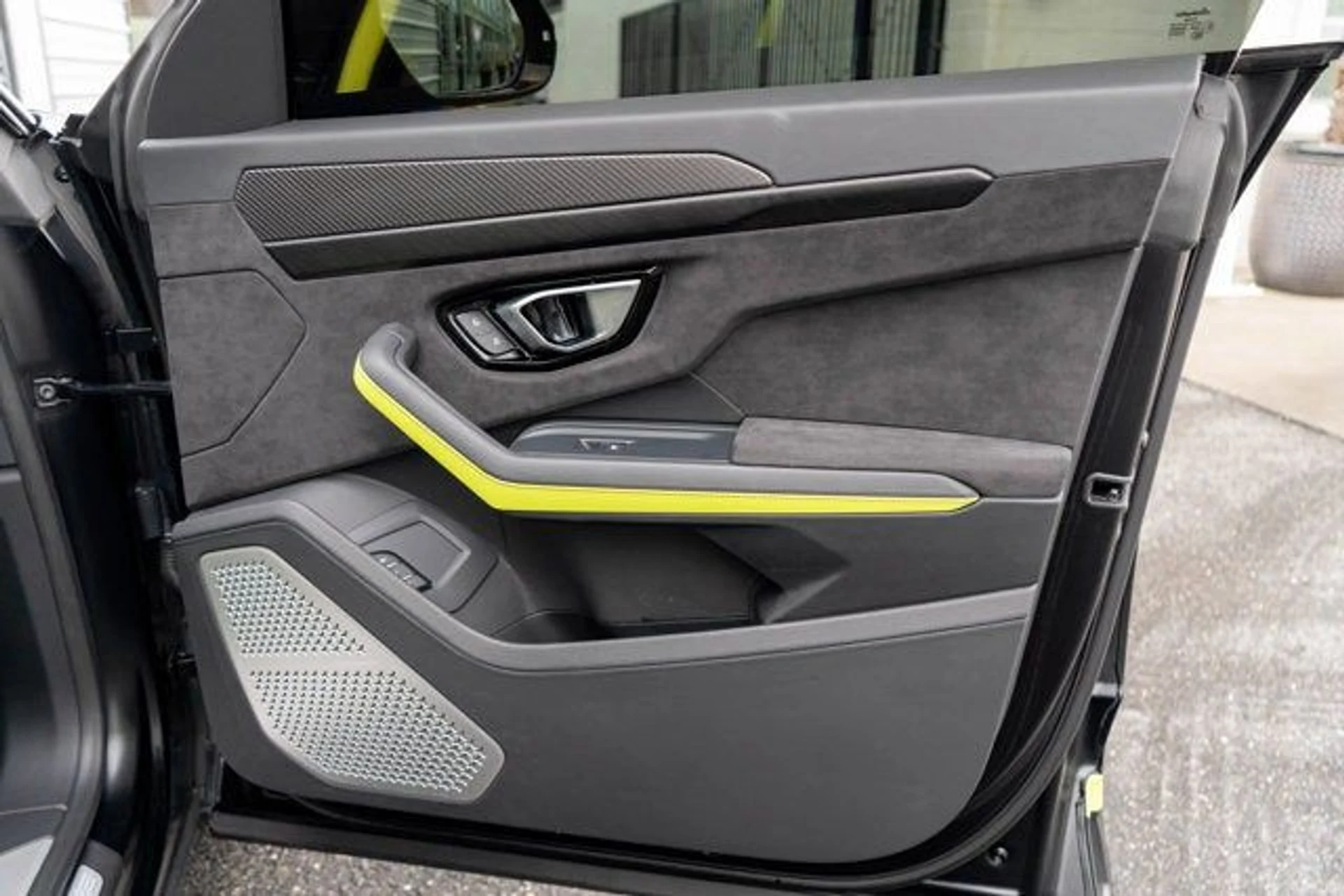 mph036_1117410902_37_85f5fbfead