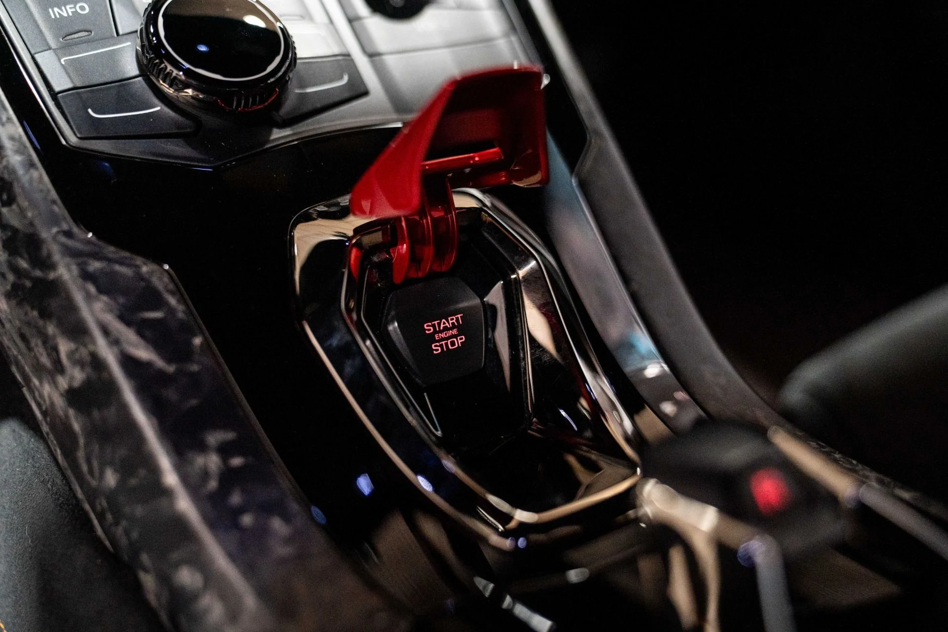 mph036_1127279195_Used_2019_Lamborghini_Huracan_LP_640_4_Performante_1767503962_edff3f359a