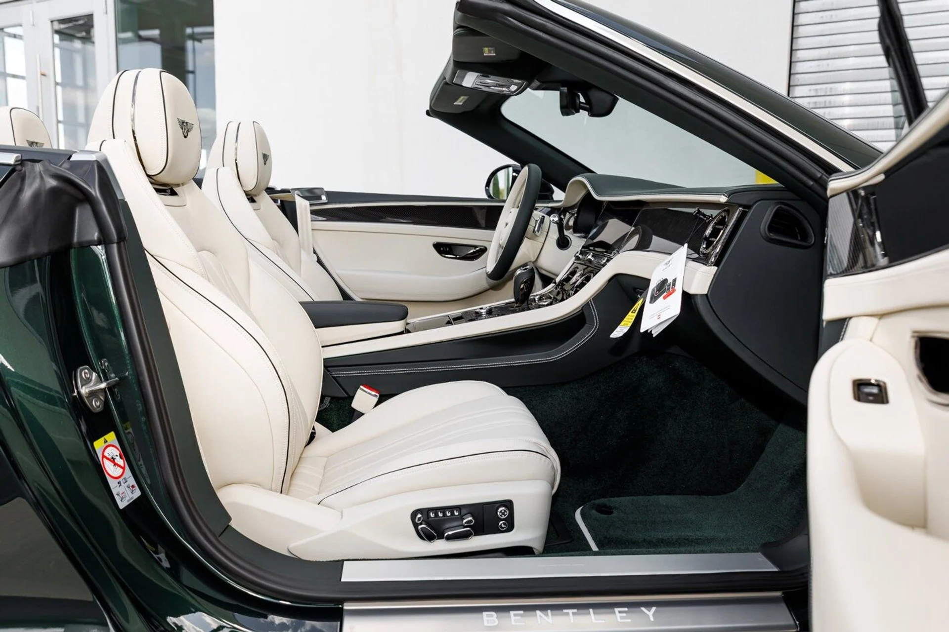 mph036_1135742329_380af24b3f4177110348ce8b122a7a9ex_cd5cc3b671