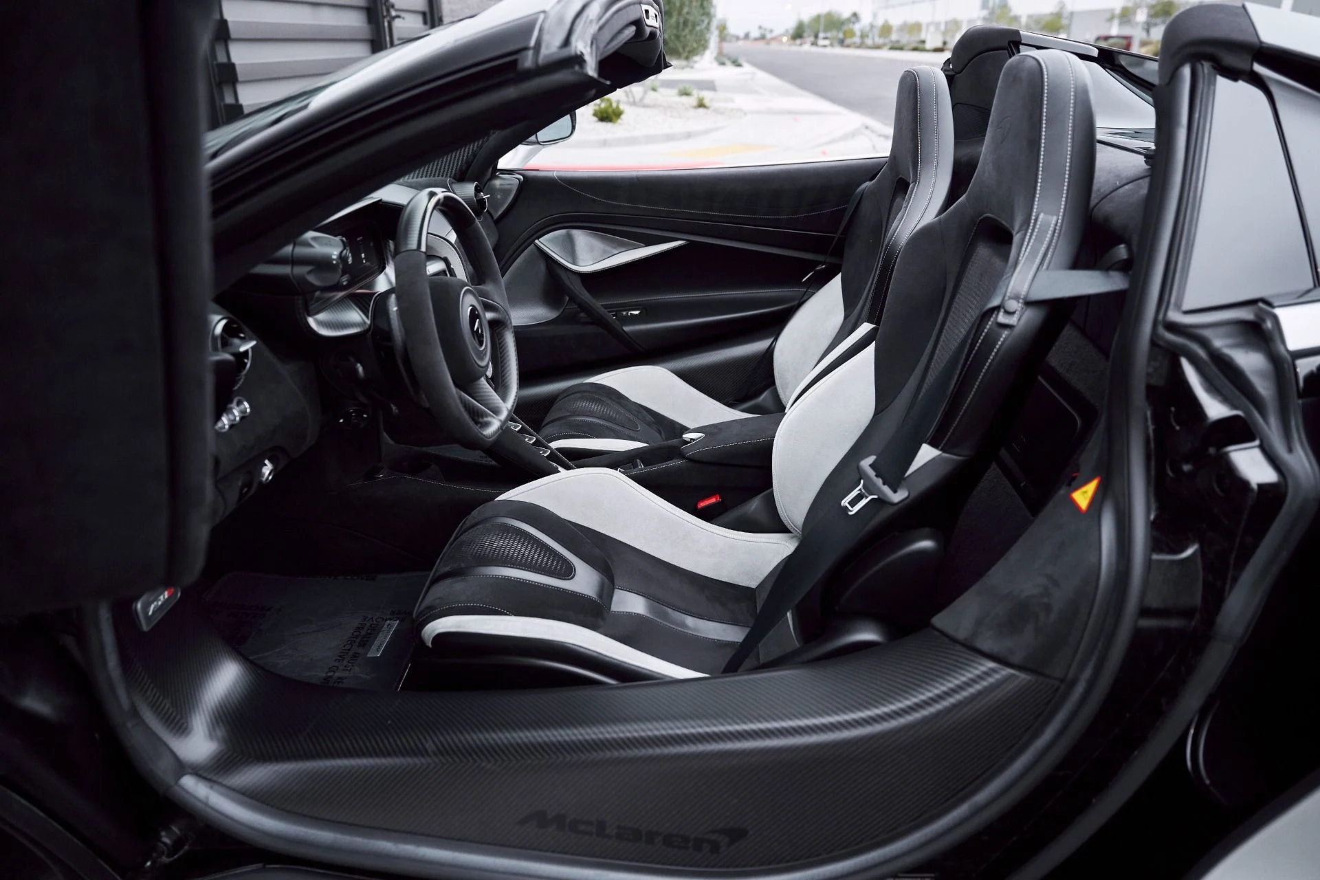 mph036_1140801731_Used_2024_Mc_Laren_750_S_1767753282_9d3a8b775c